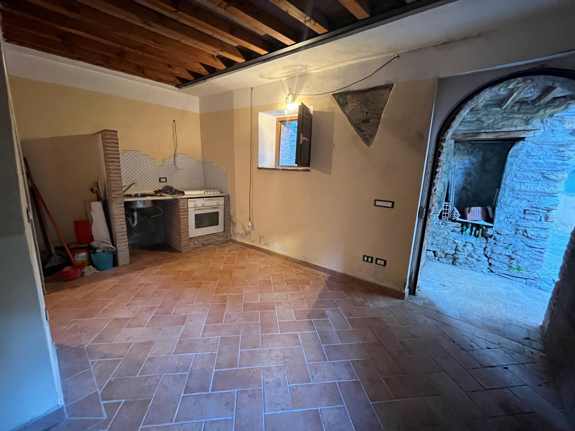 Casa indipendente in affitto a Vicopisano, Capoluogo