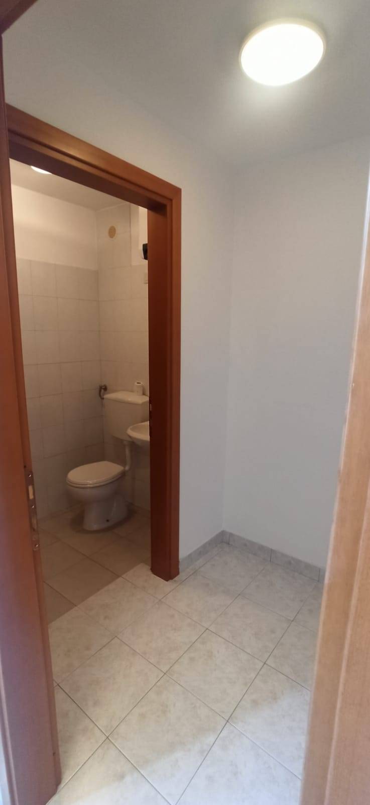 Fondo Artigianale in affitto a Calcinaia, Fornacette