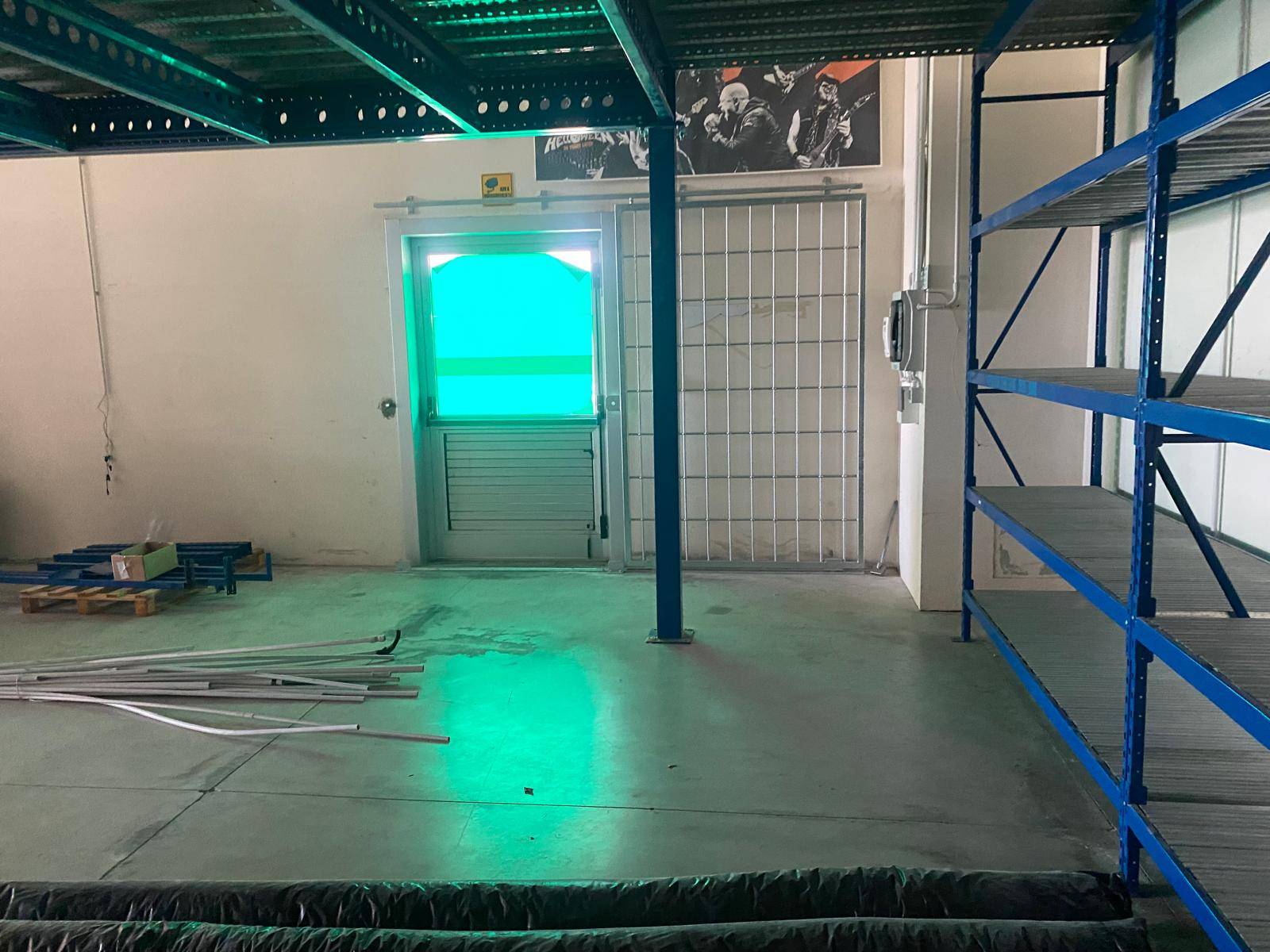 Fondo Artigianale in affitto a Pontedera, Chiesino