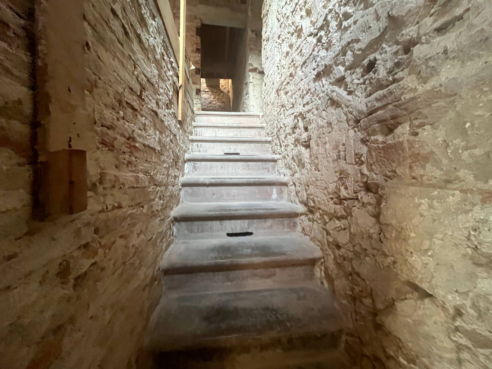 Casa indipendente in vendita a Vicopisano, Uliveto Terme