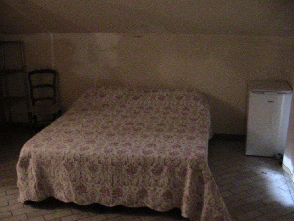 Casa indipendente in affitto a Pontedera, Montecastello