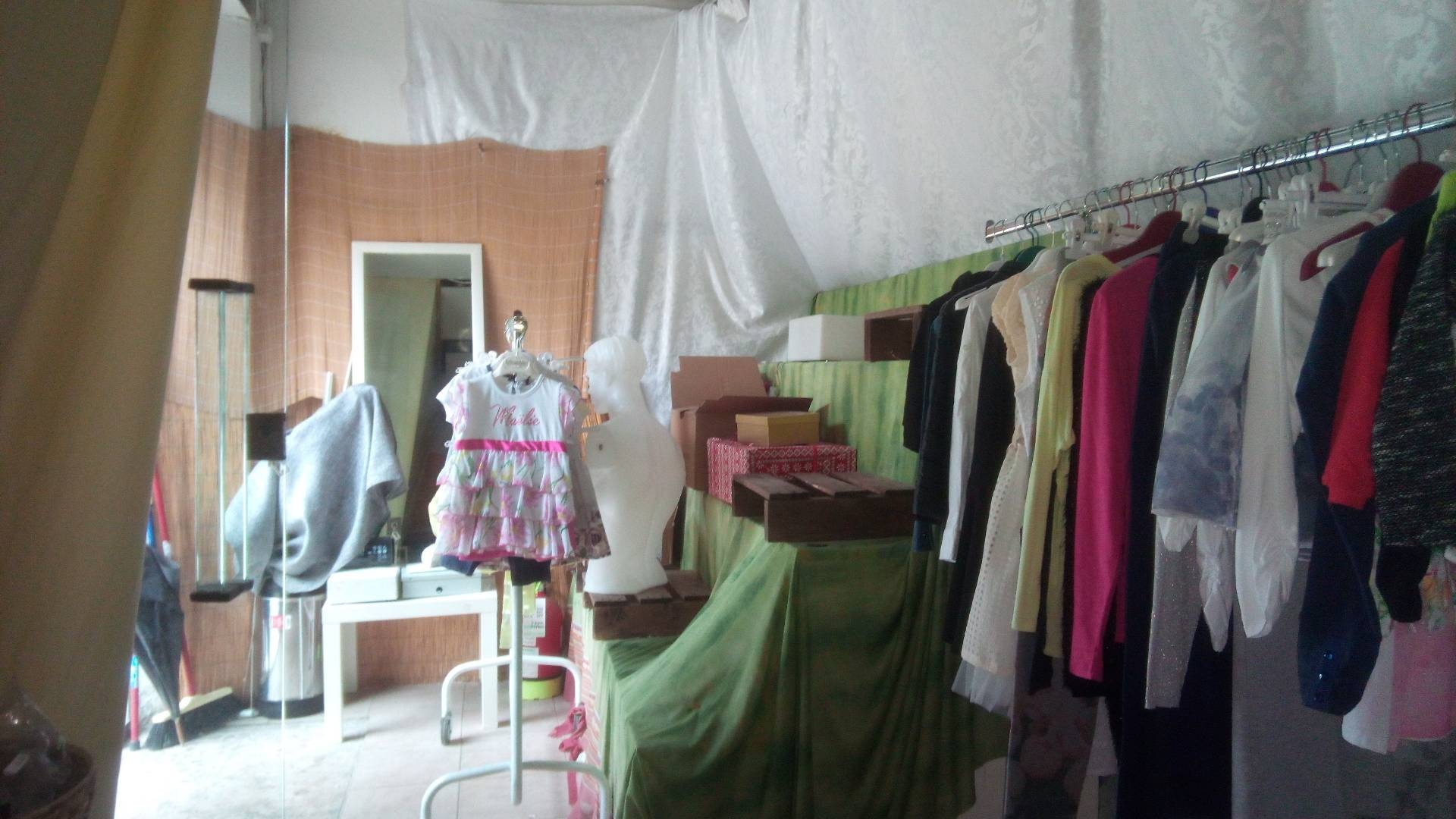 Fondo Commerciale in affitto a Ponsacco, Ponsacco