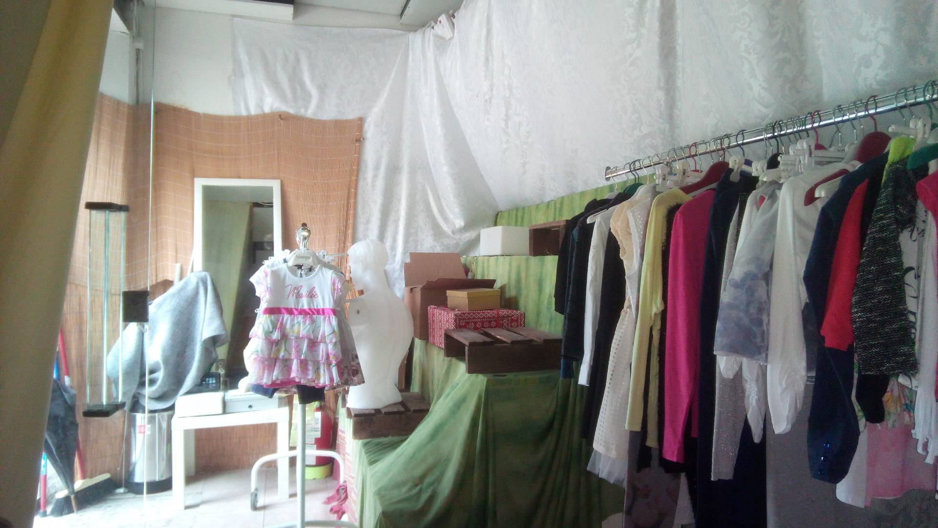 Fondo Commerciale in affitto a Ponsacco, Ponsacco