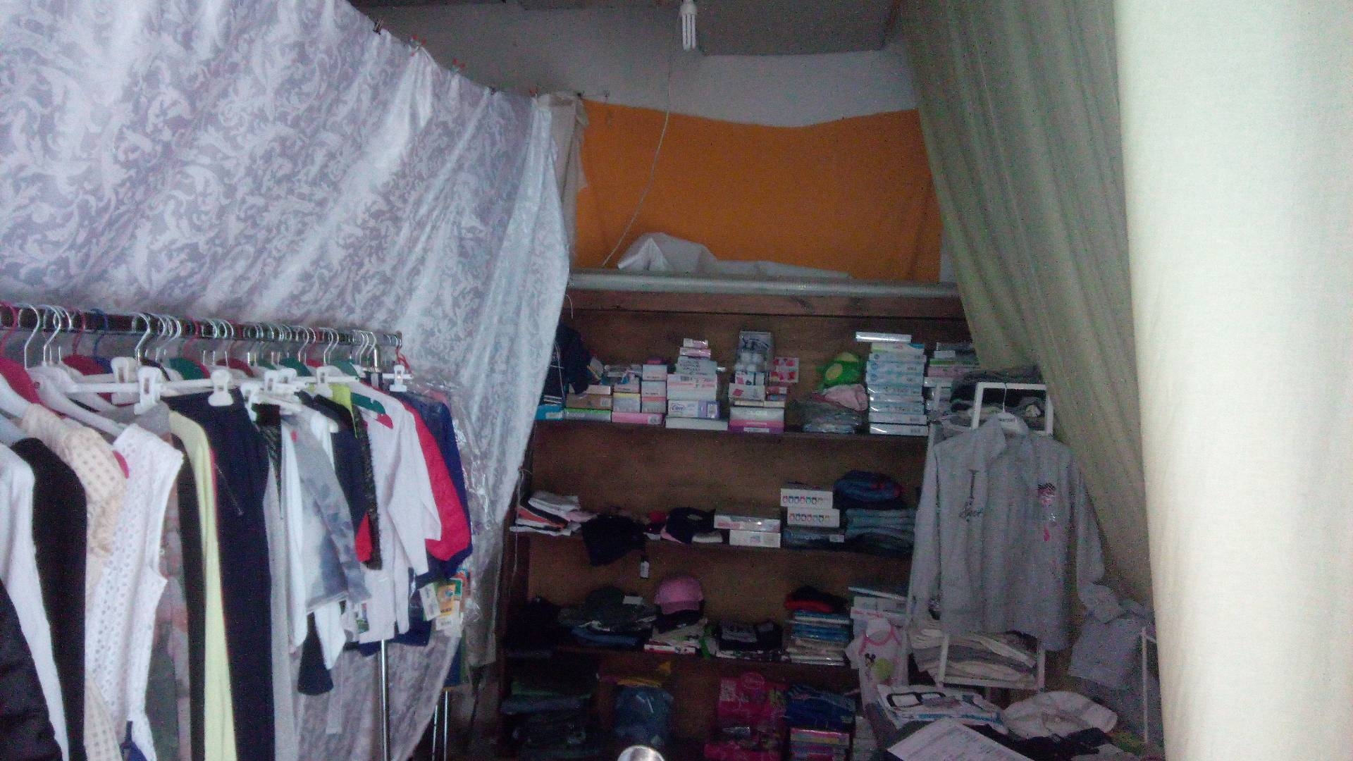 Fondo Commerciale in affitto a Ponsacco, Ponsacco