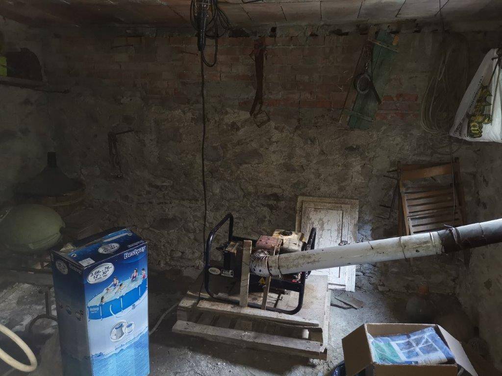 Casa indipendente in vendita a Buti, Panicale sopra Buti