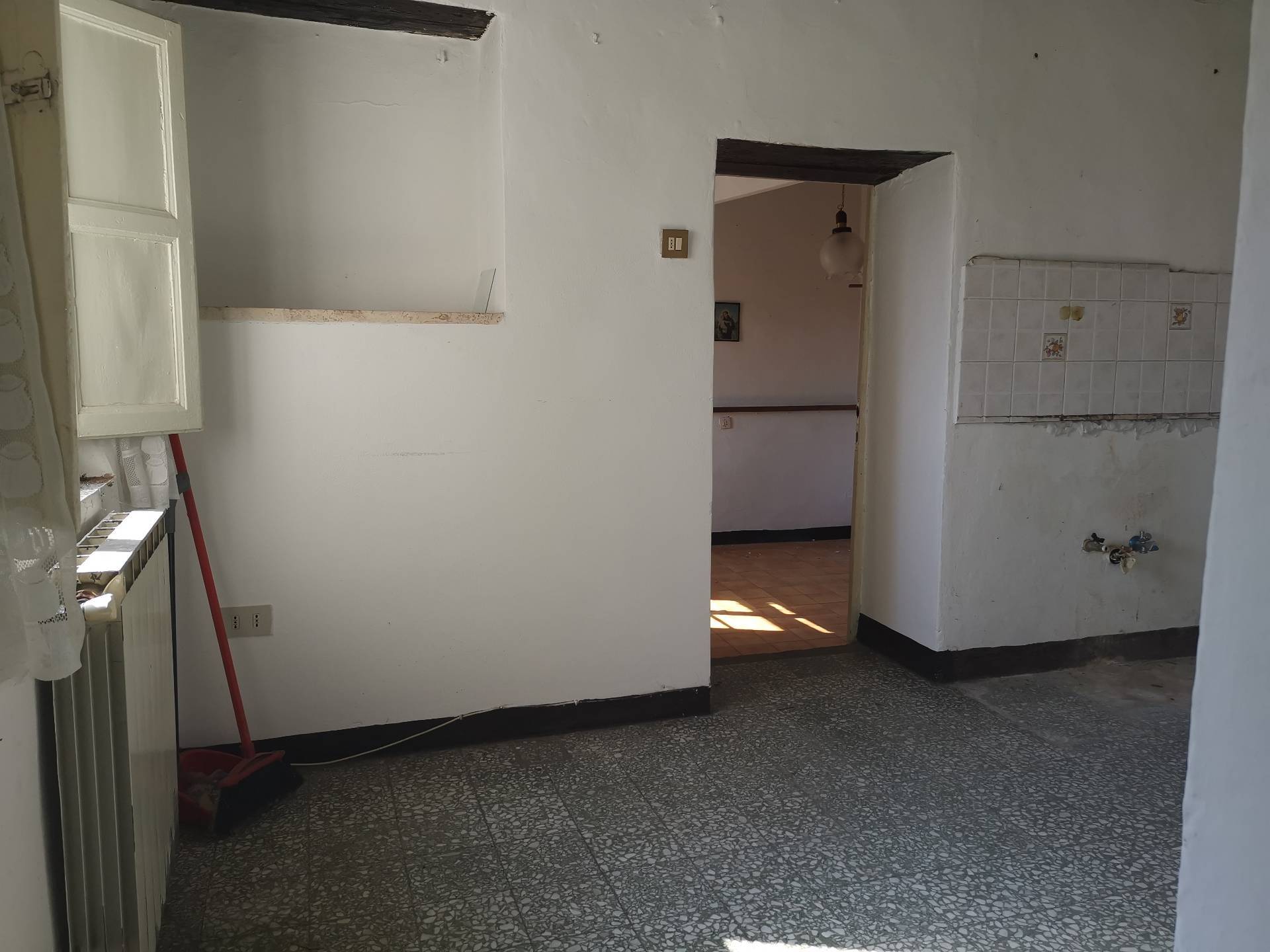 Casa indipendente in vendita a Buti, Buti