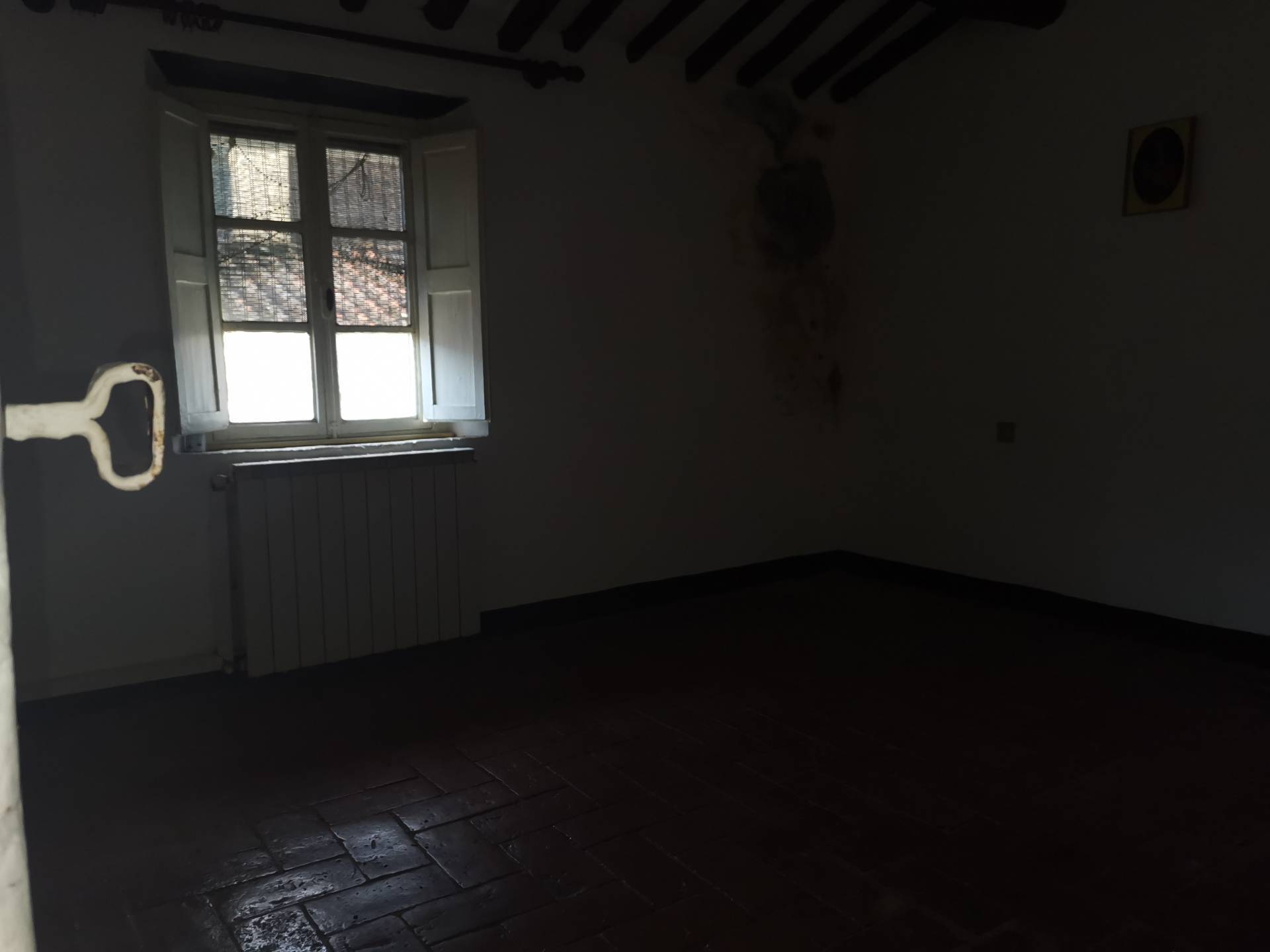 Casa indipendente in vendita a Buti, Buti