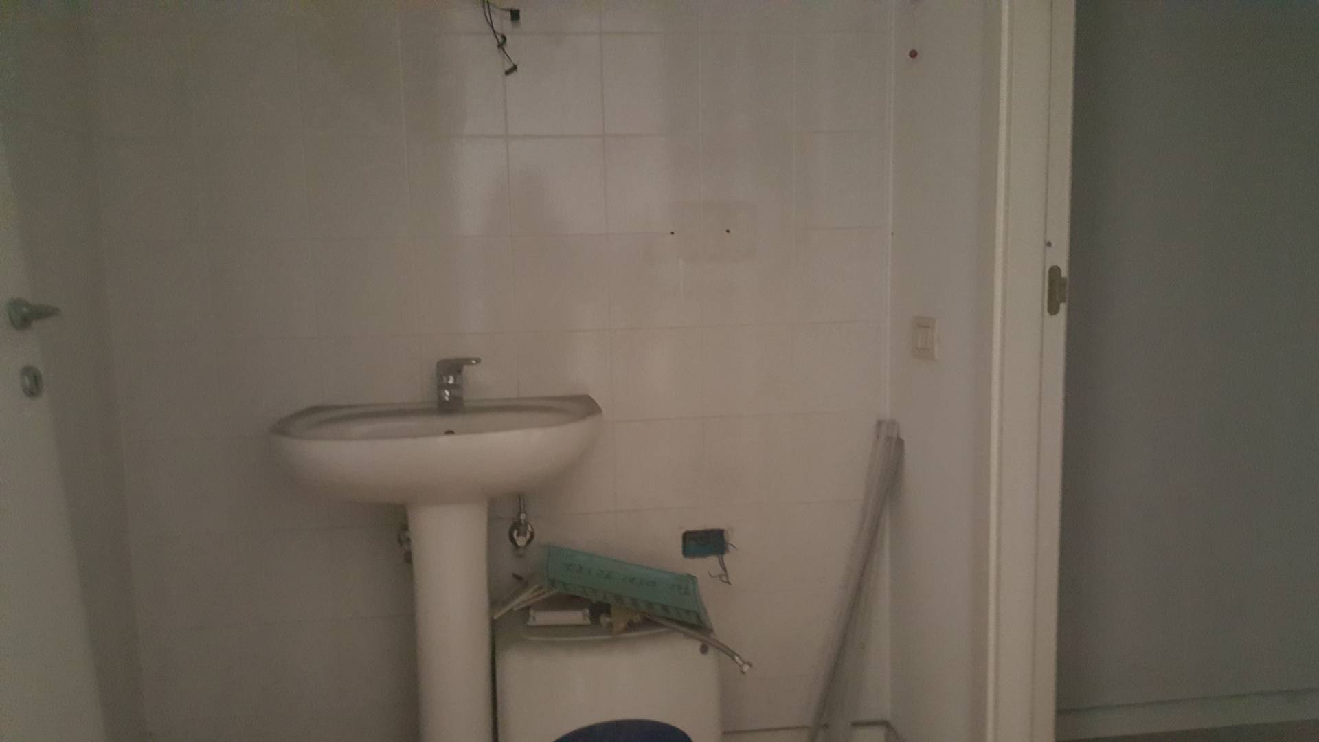 Fondo Commerciale in vendita a Santa Croce sull'Arno