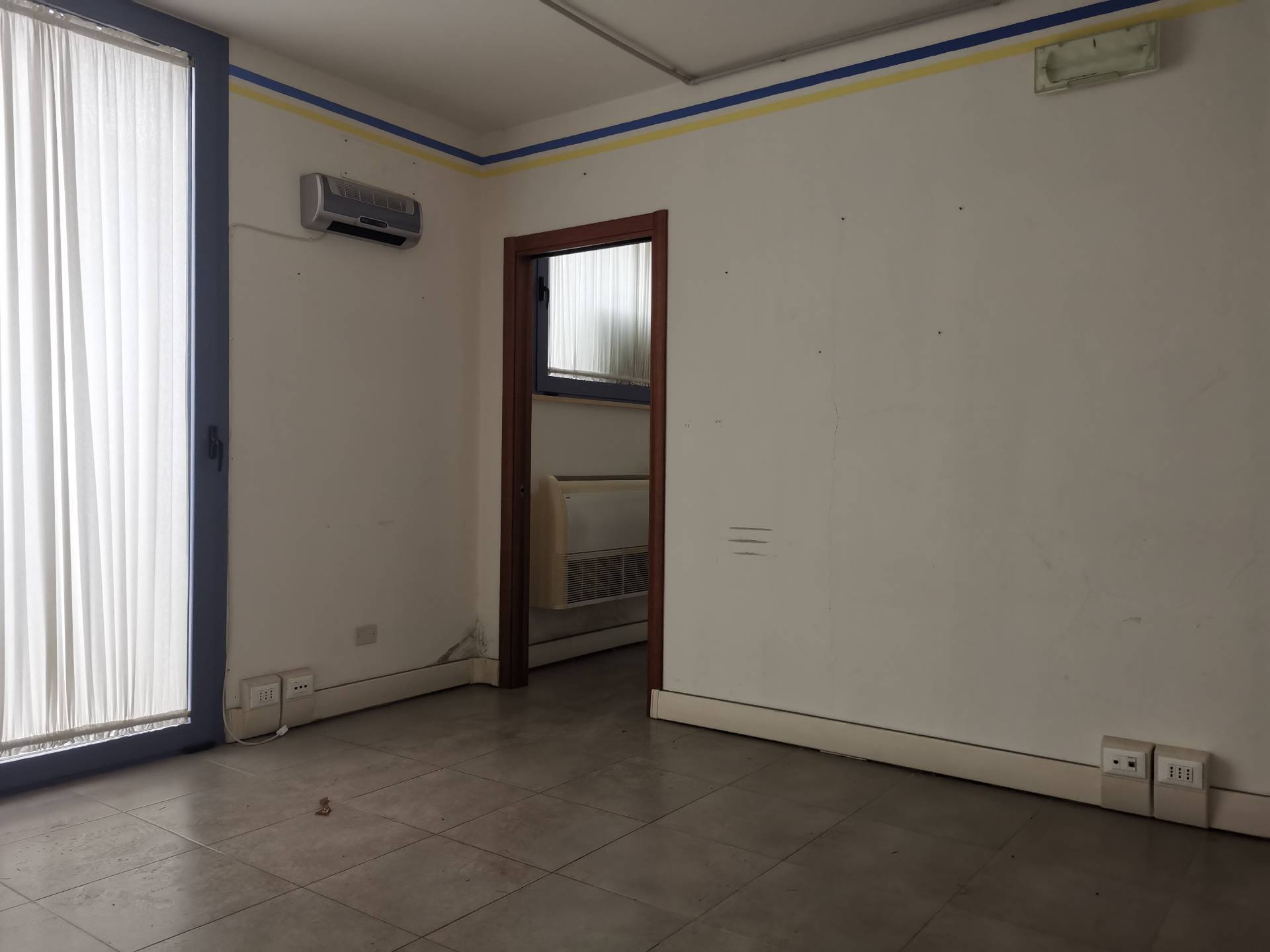 Fondo Artigianale in affitto a Buti