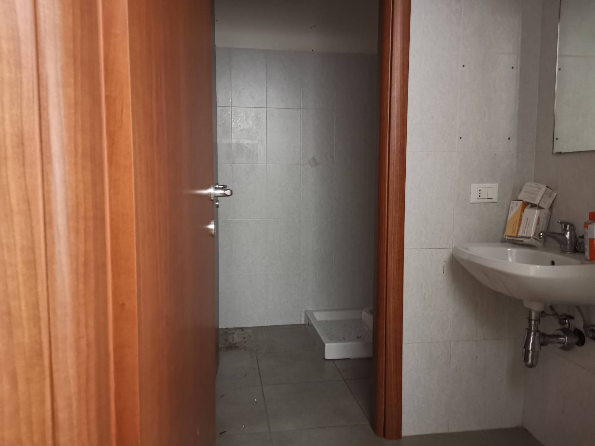 Fondo Artigianale in affitto a Buti