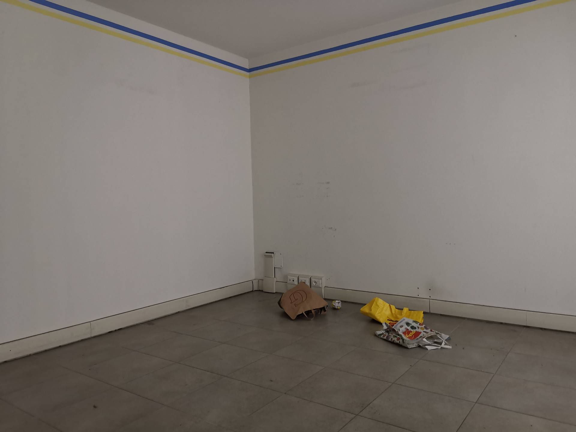 Fondo Artigianale in affitto a Buti