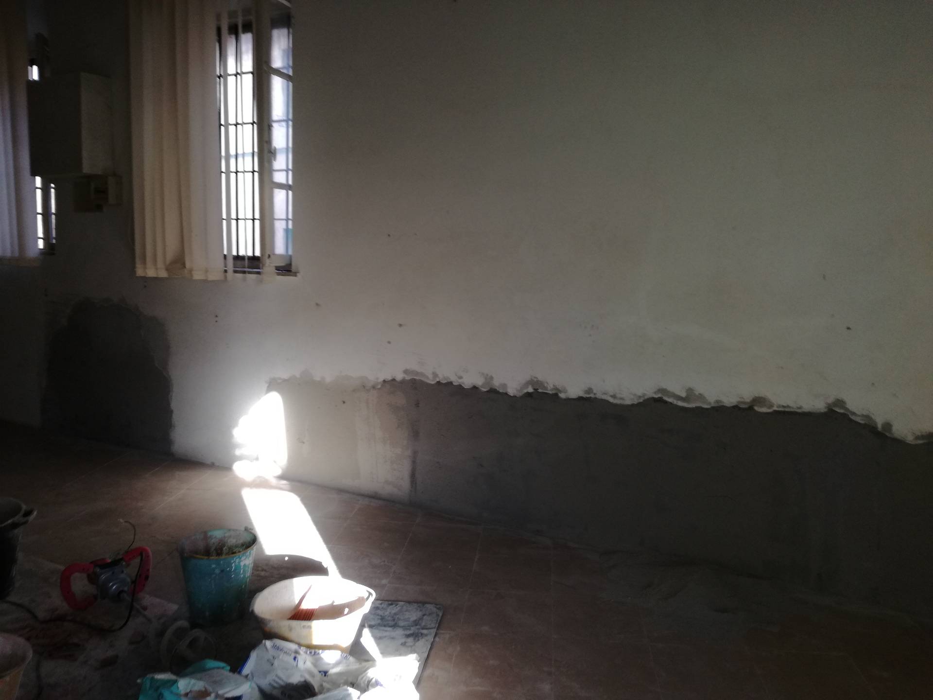 Fondo Commerciale in vendita a Vicopisano, Cucigliana