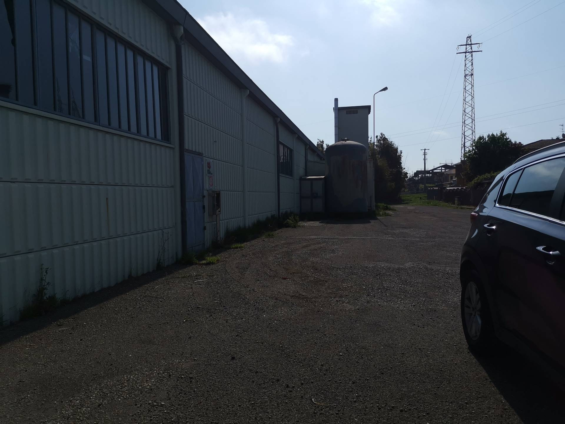 Magazzino in affitto a Calcinaia, Calcinaia