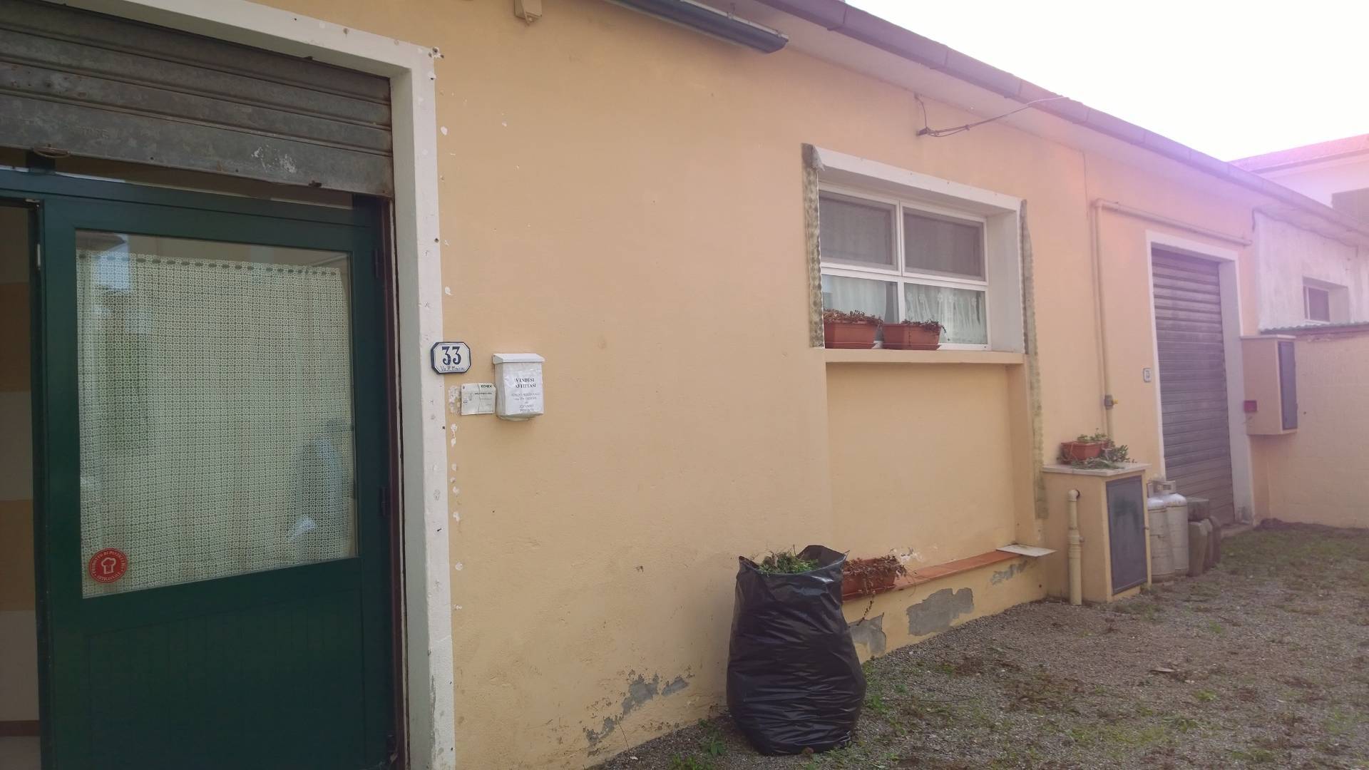 Fondo Artigianale in affitto a Ponsacco, Ponsacco