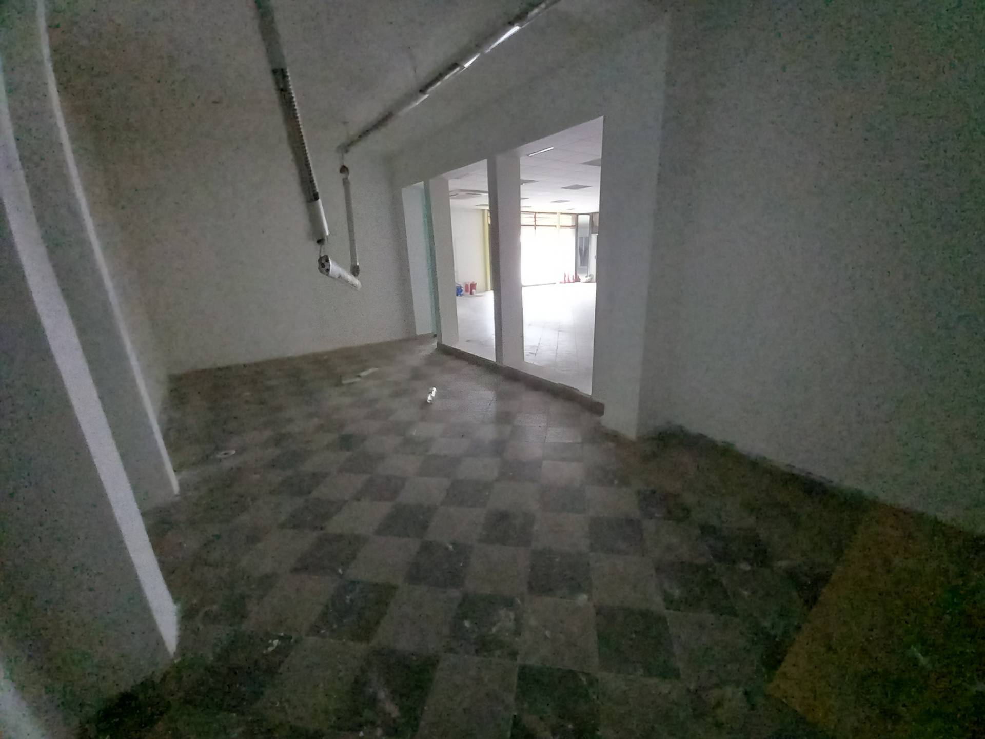 Fondo Commerciale in affitto a Fucecchio, San Pierino