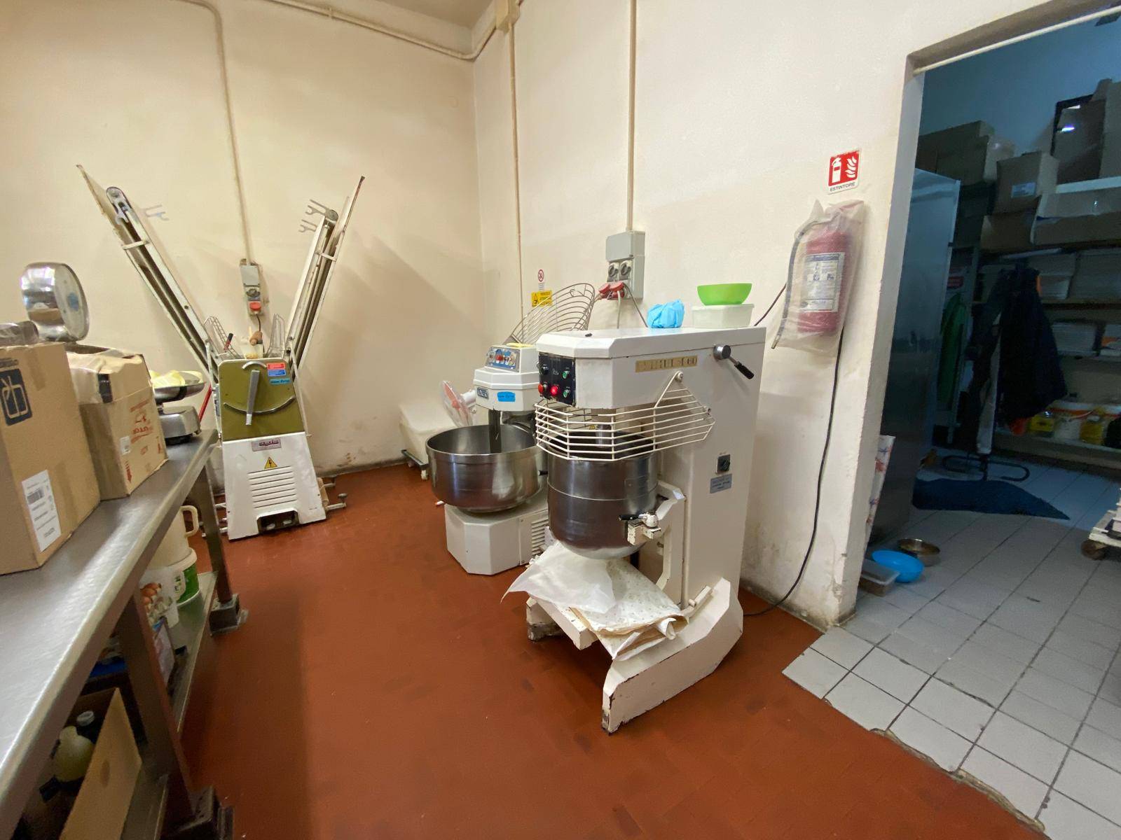 Attivit/licenza in vendita a Pontedera, Centro