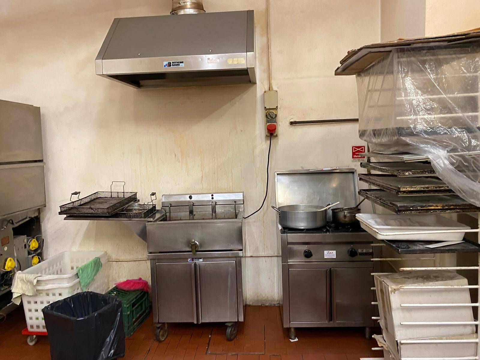 Attivit/licenza in vendita a Pontedera, Centro