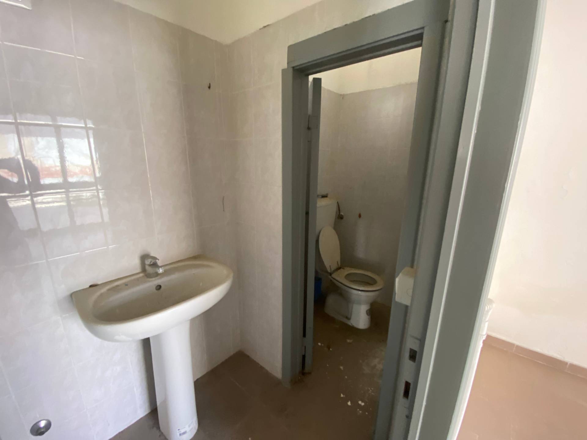 Fondo Artigianale in affitto a Santa Maria a Monte, Ponticelli