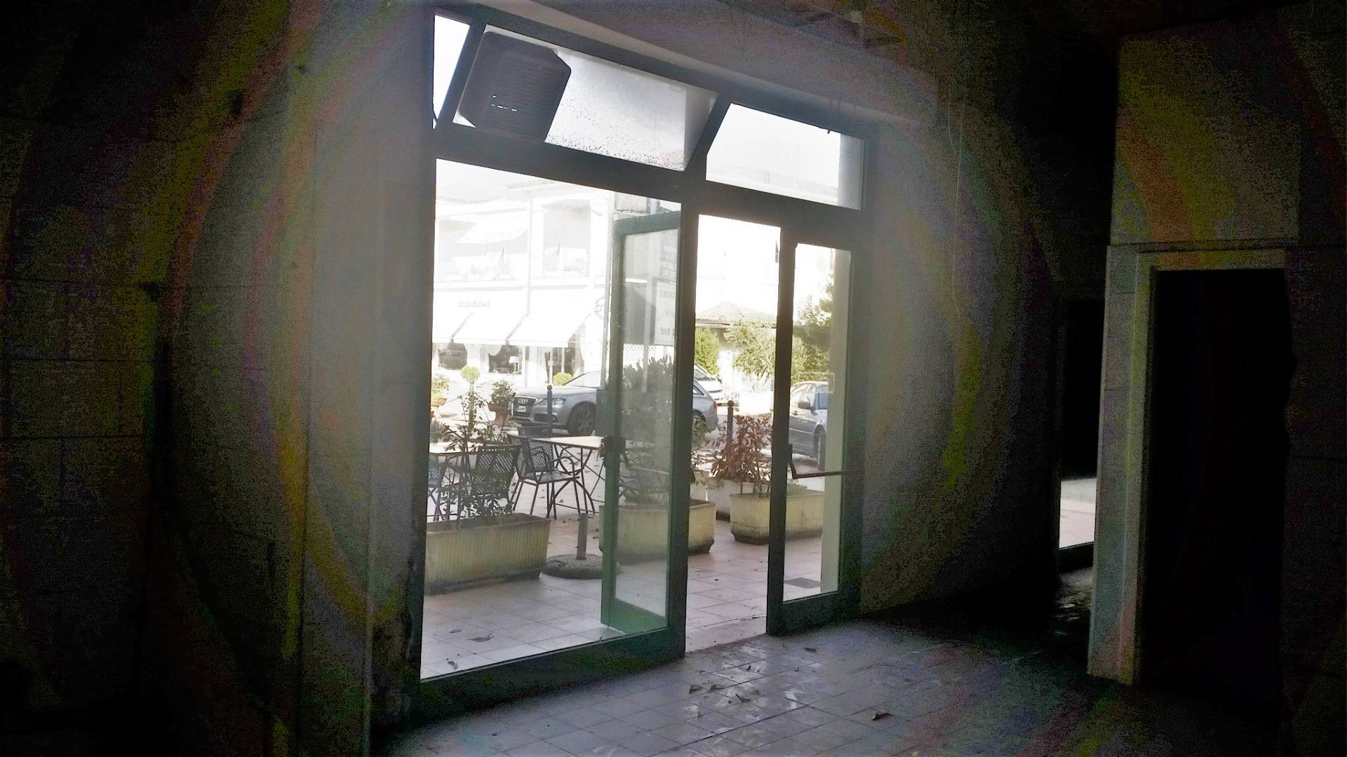 Fondo Commerciale in vendita a Ponsacco, Ponsacco