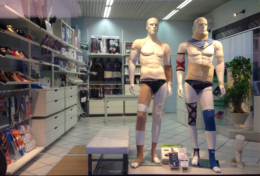 Fondo Commerciale in affitto a Pontedera, Bellaria