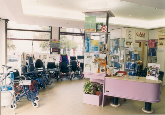 Fondo Commerciale in affitto a Pontedera, Bellaria