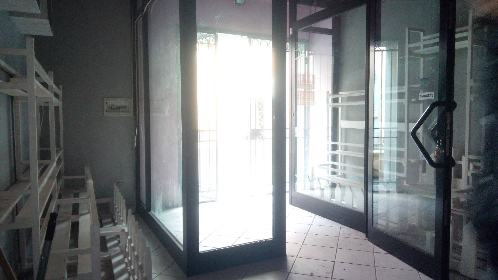 Fondo Commerciale in affitto a Ponsacco, Centro Storico