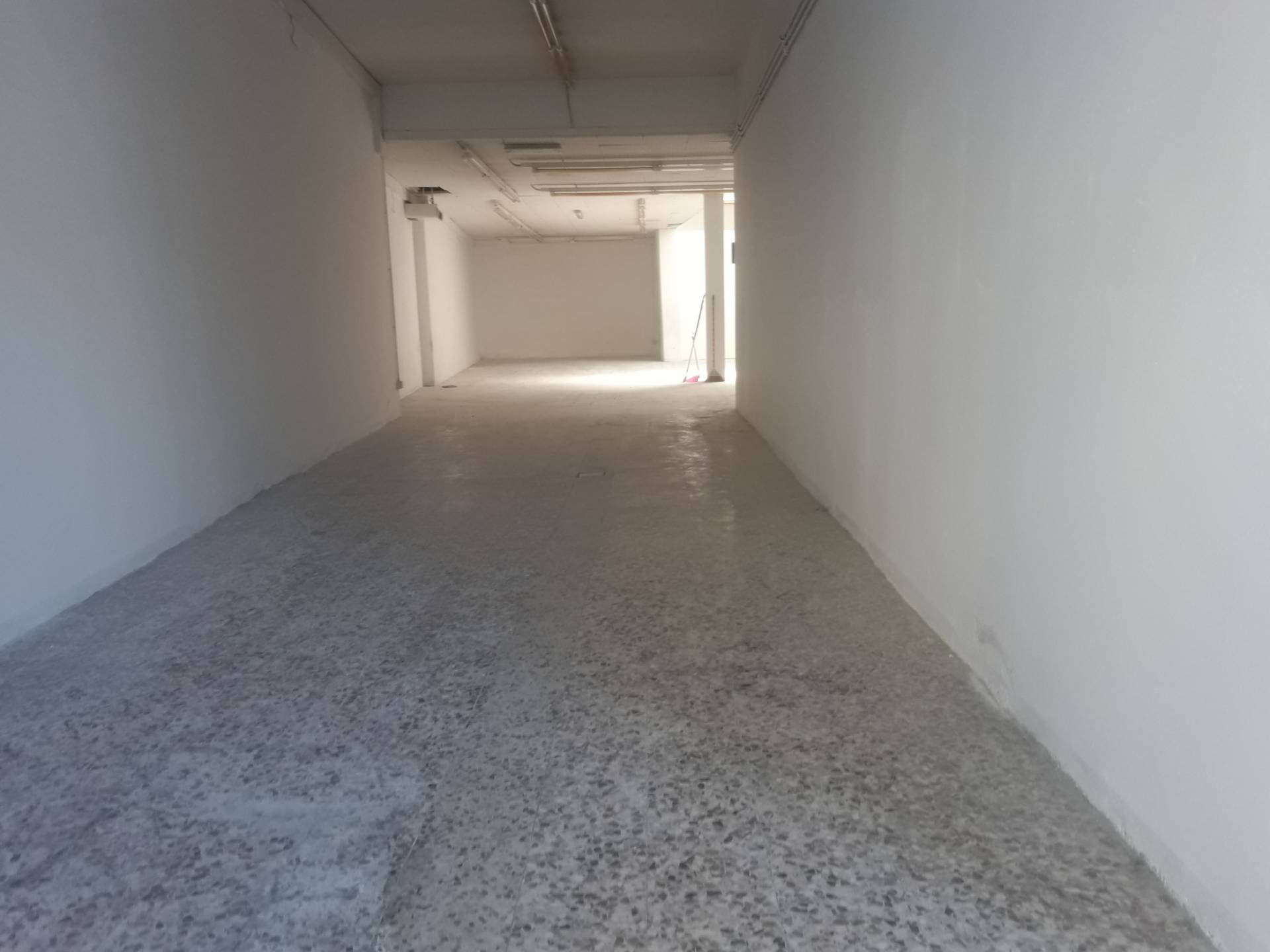 Fondo Commerciale in affitto a Ponsacco, Ponsacco