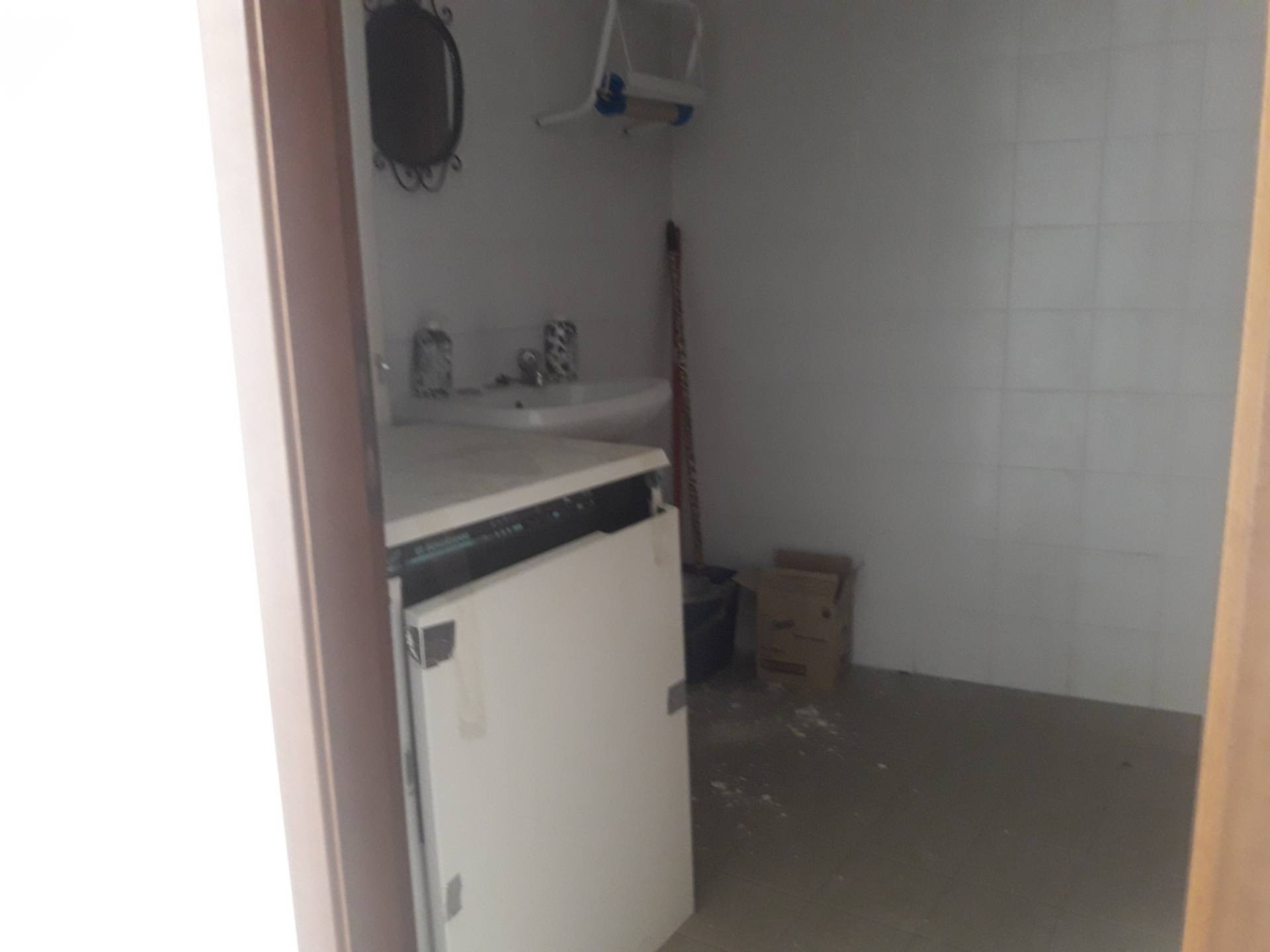 Fondo Commerciale in affitto a Ponsacco, Ponsacco