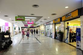 Fondo Commerciale in affitto a Pontedera, Oltrera