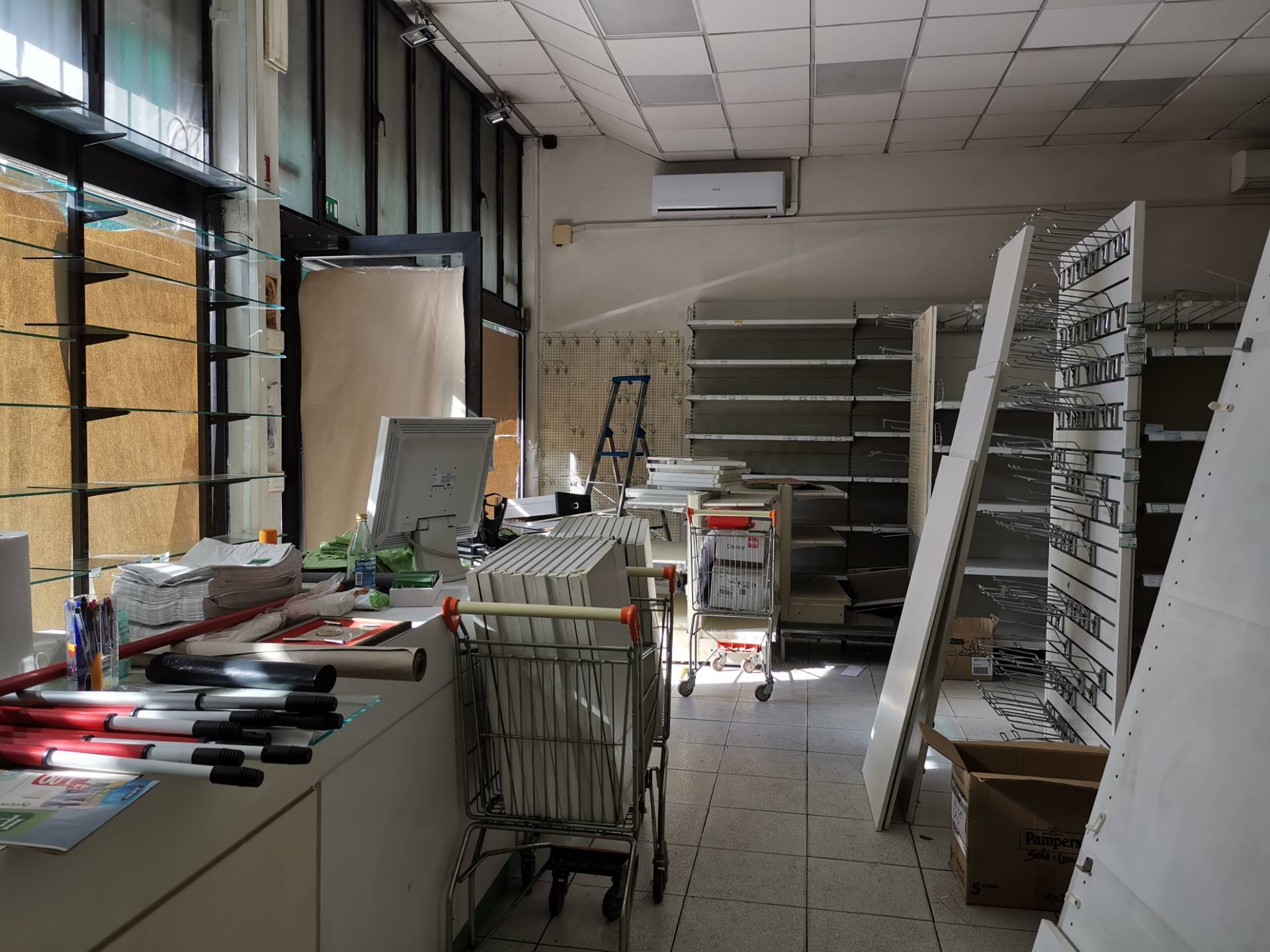 Fondo Commerciale in affitto a Calcinaia, Fornacette