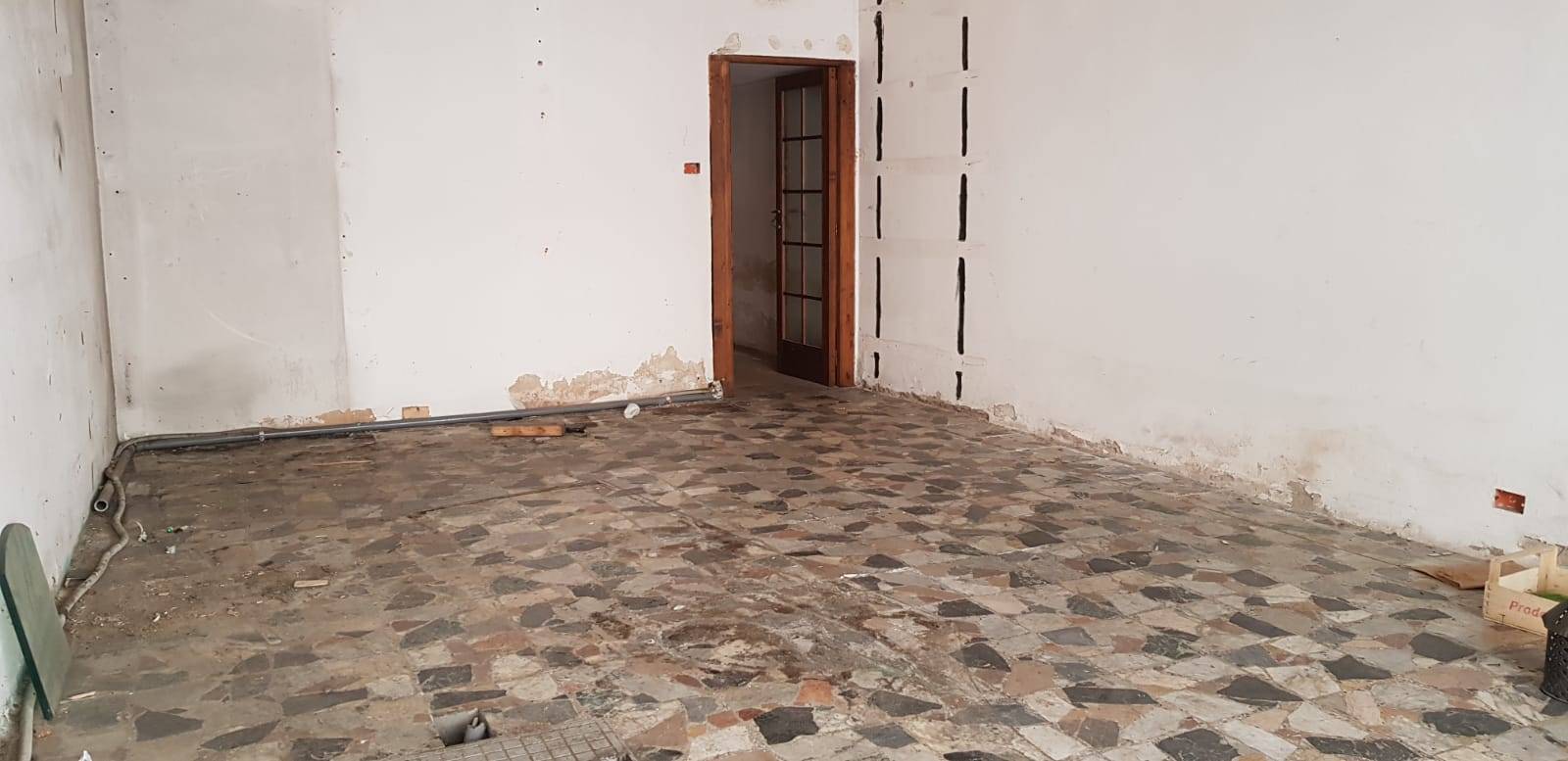 Fondo Commerciale in affitto a San Miniato