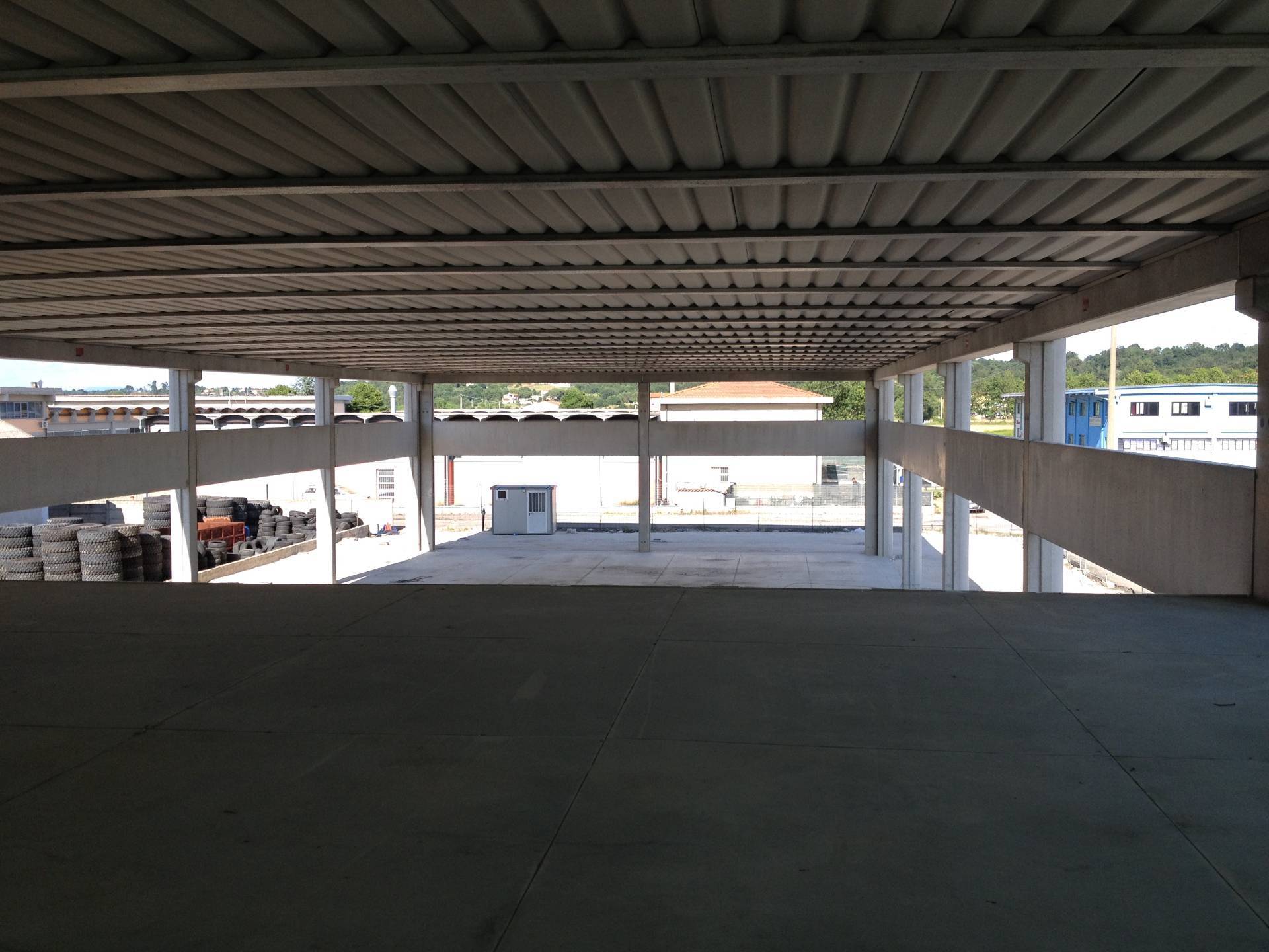 Capannone in affitto a Bientina, Bientina