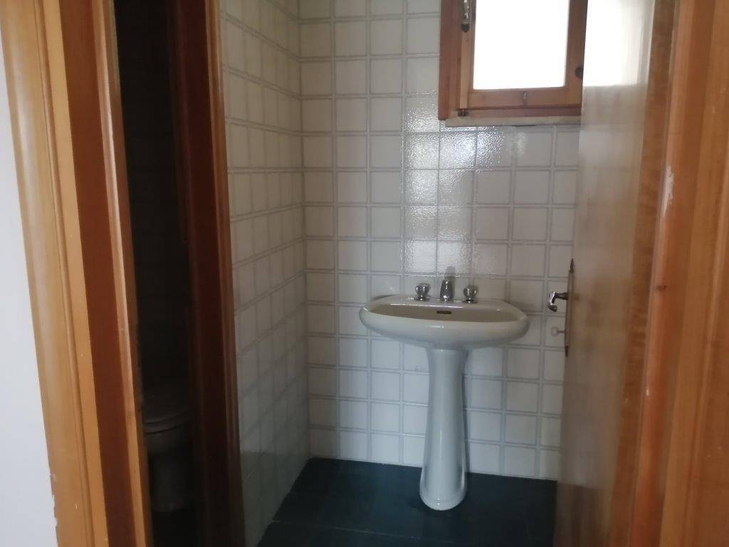 Fondo Commerciale in affitto a Ponsacco