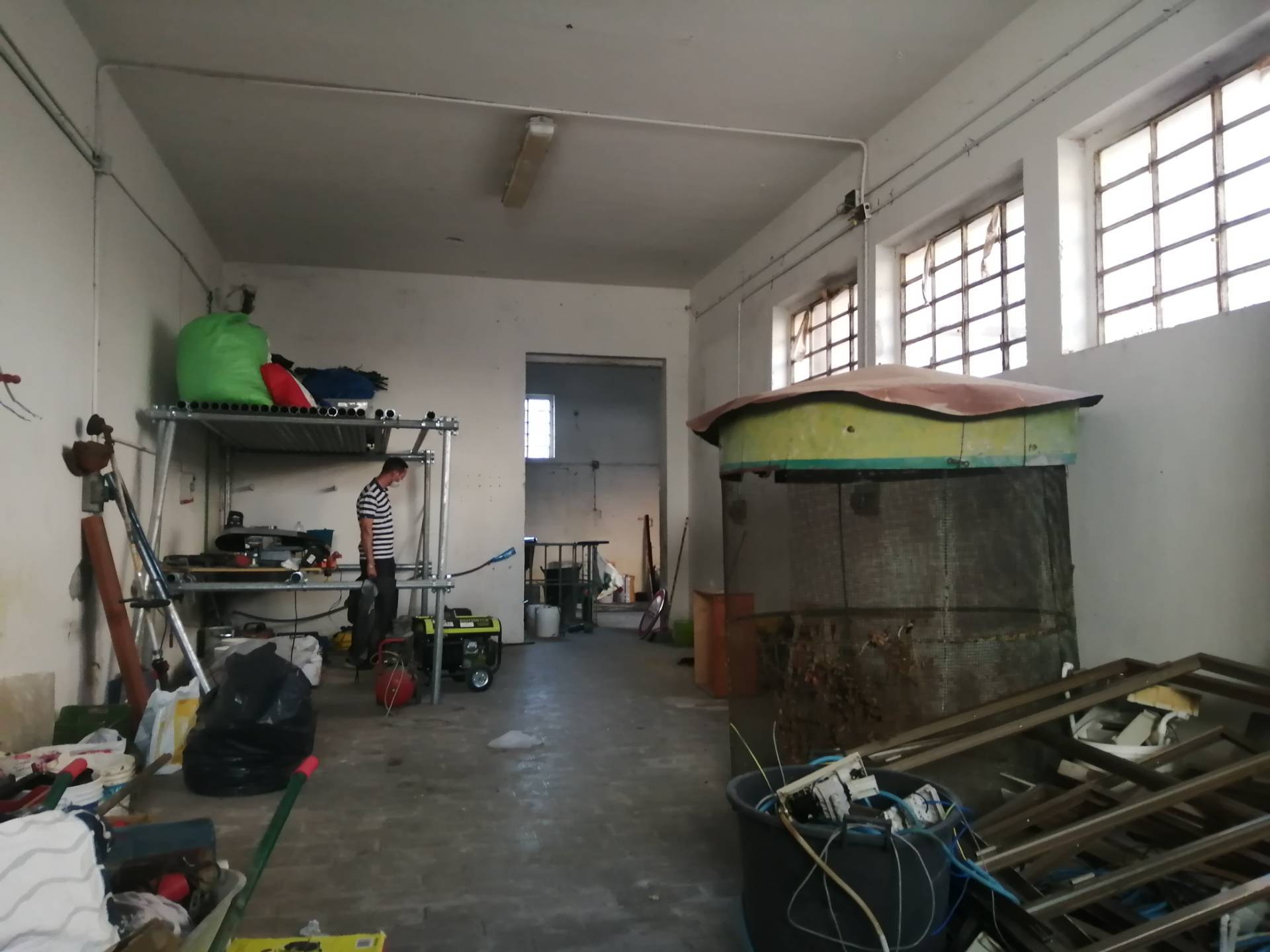 Garage/Box/Cantina/Posto Auto in vendita a Ponsacco, Ponsacco