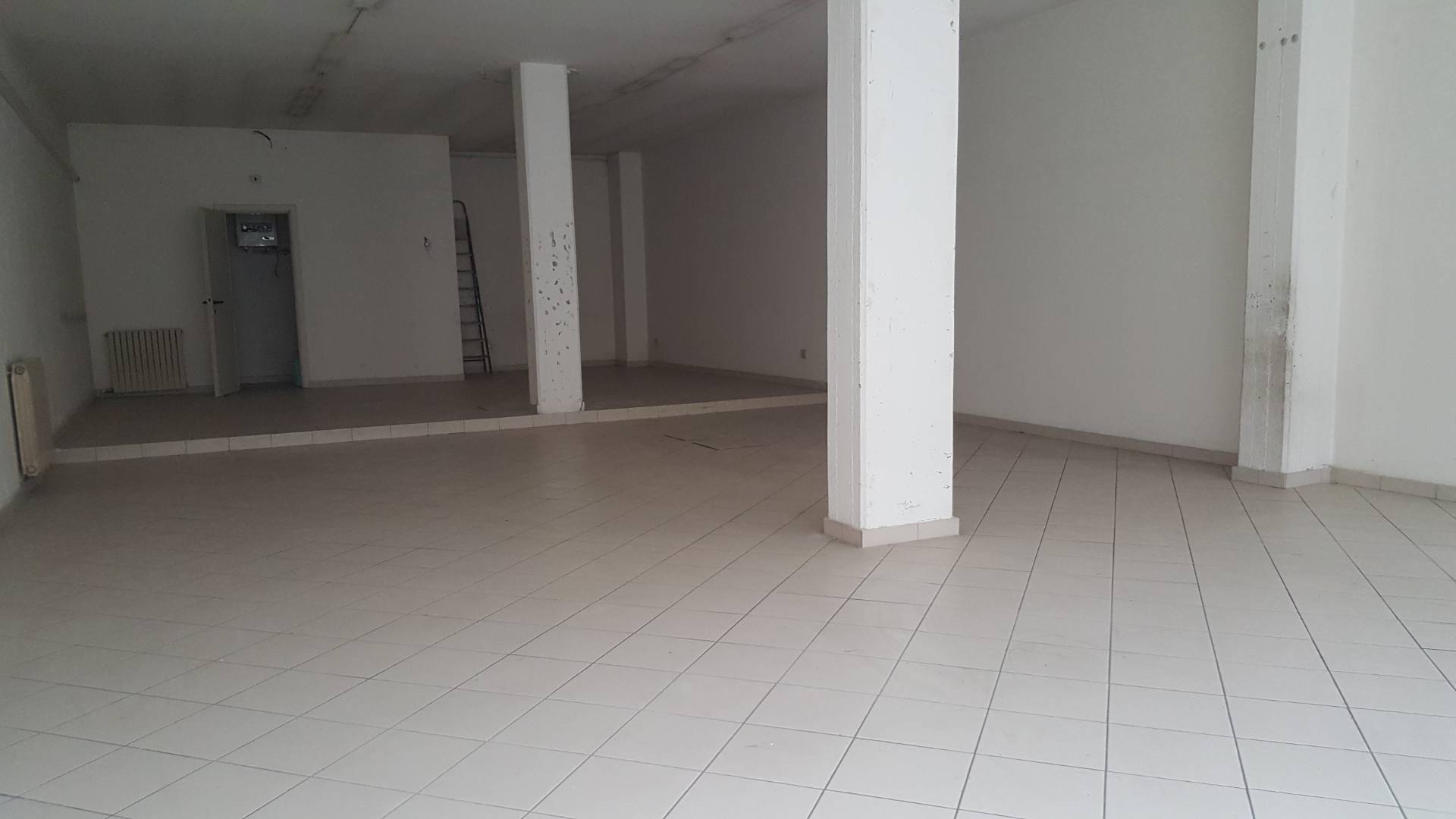 Fondo Commerciale in vendita a Santa Croce sull'Arno