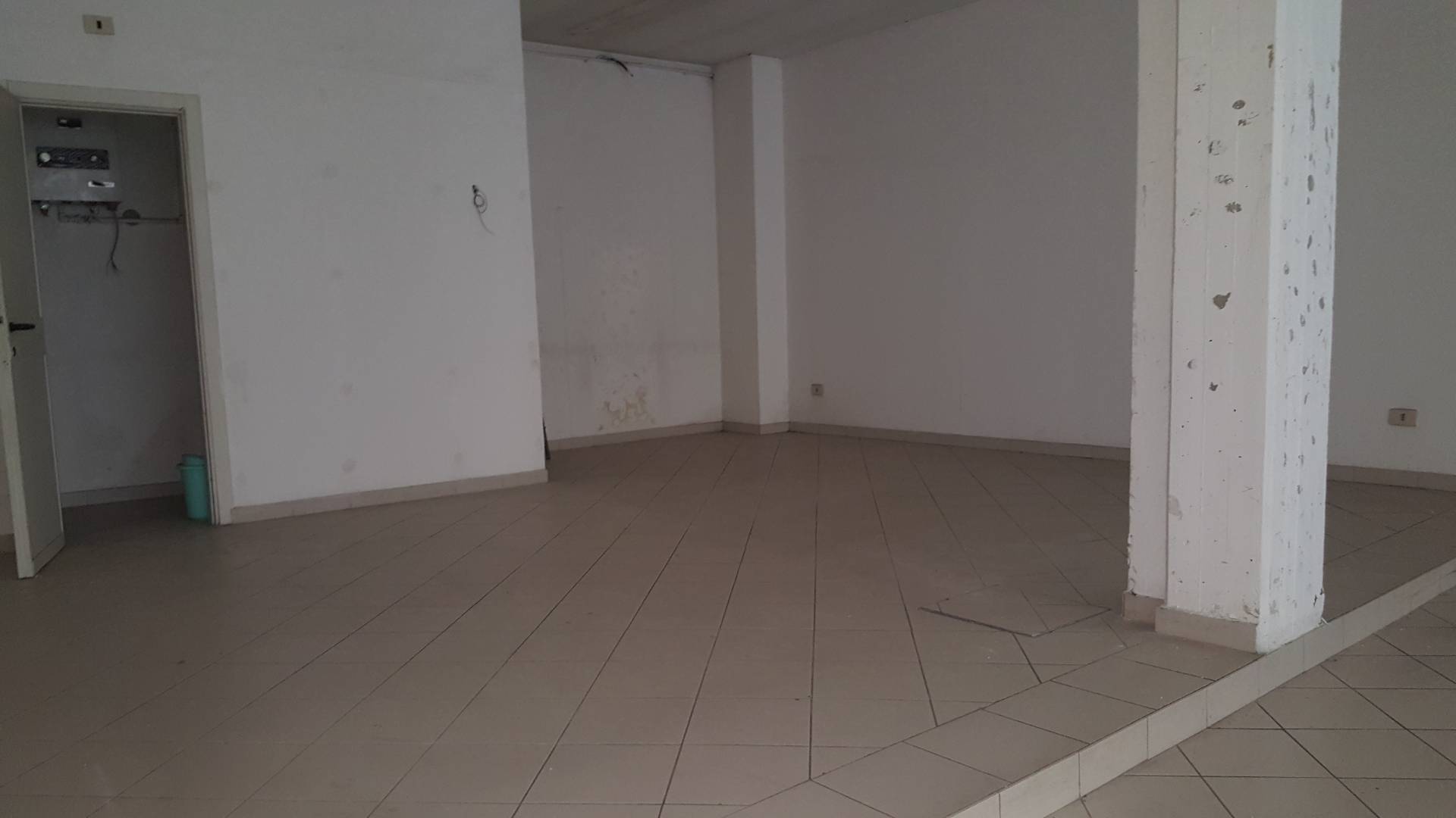 Fondo Commerciale in vendita a Santa Croce sull'Arno