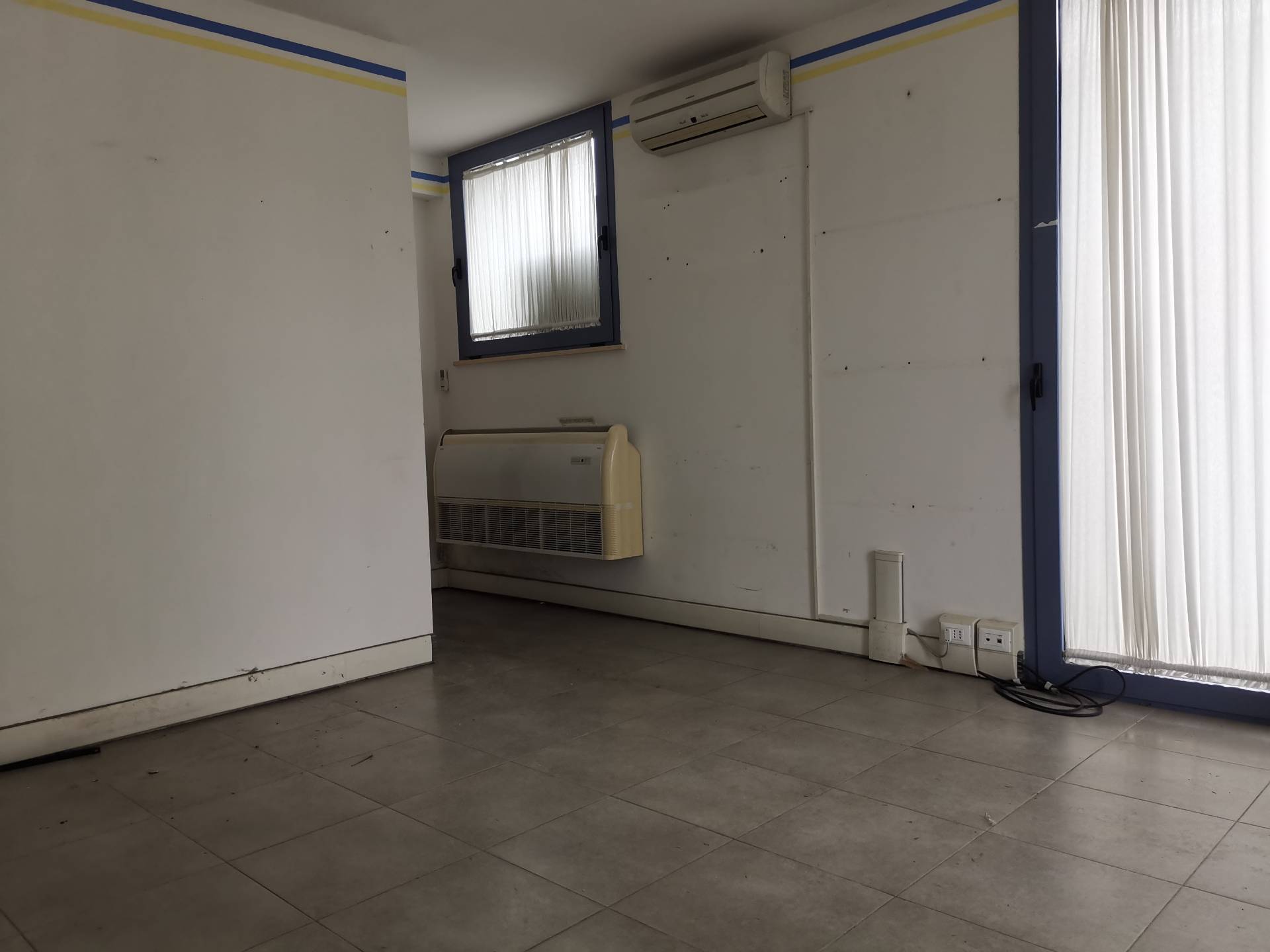 Fondo Artigianale in affitto a Buti