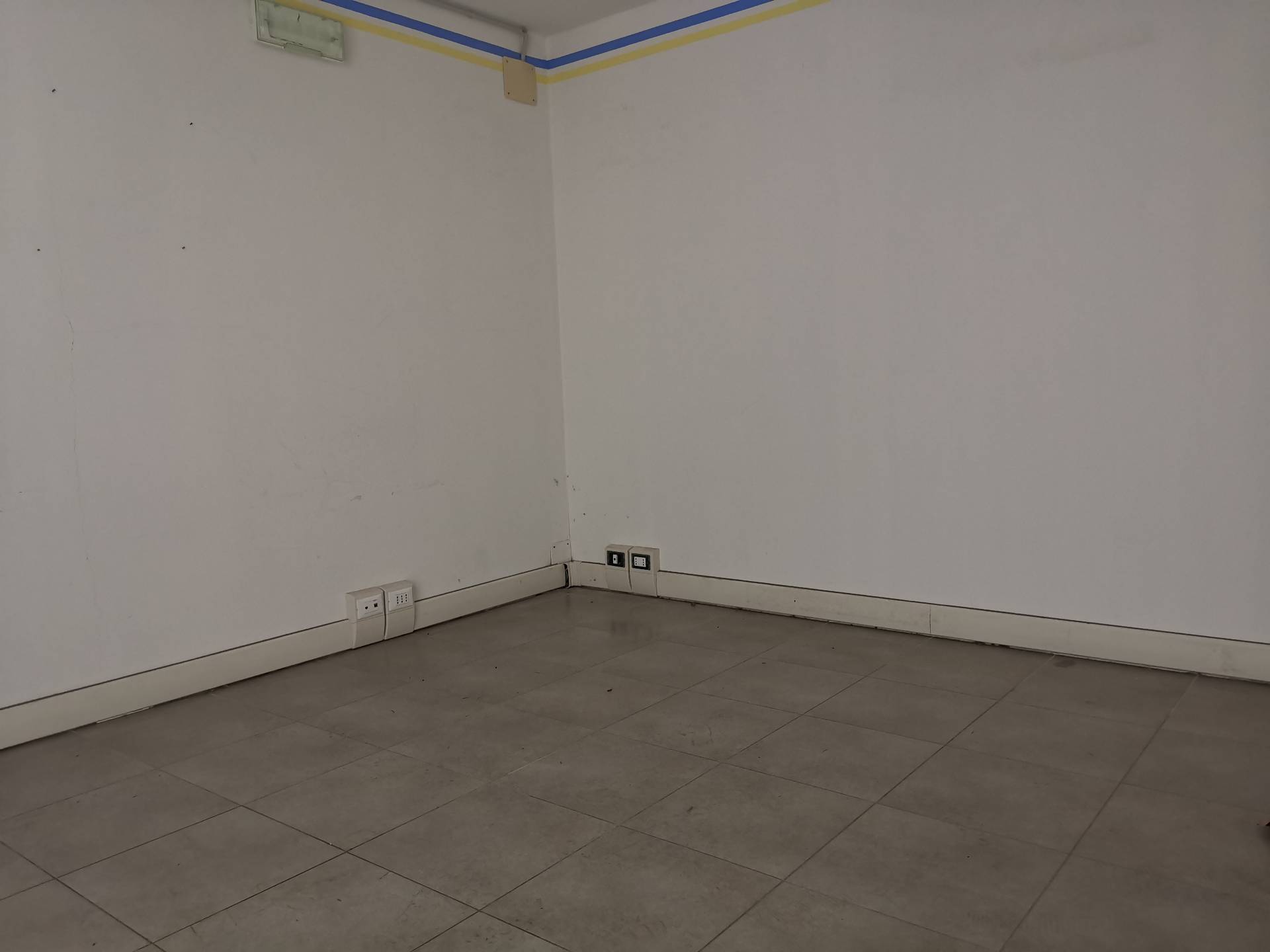 Fondo Artigianale in affitto a Buti