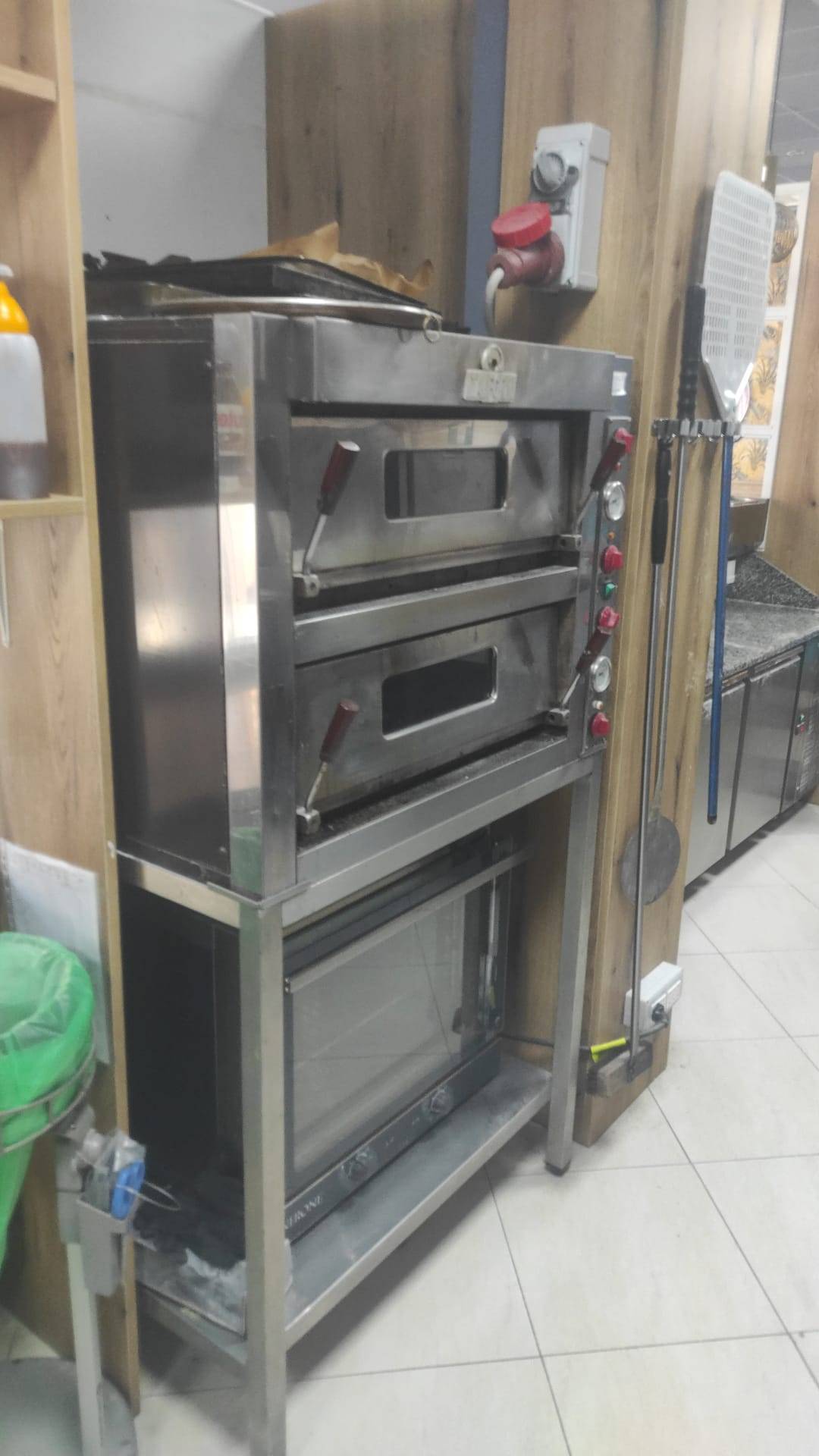 Attivit/licenza in vendita a Pontedera, Centro