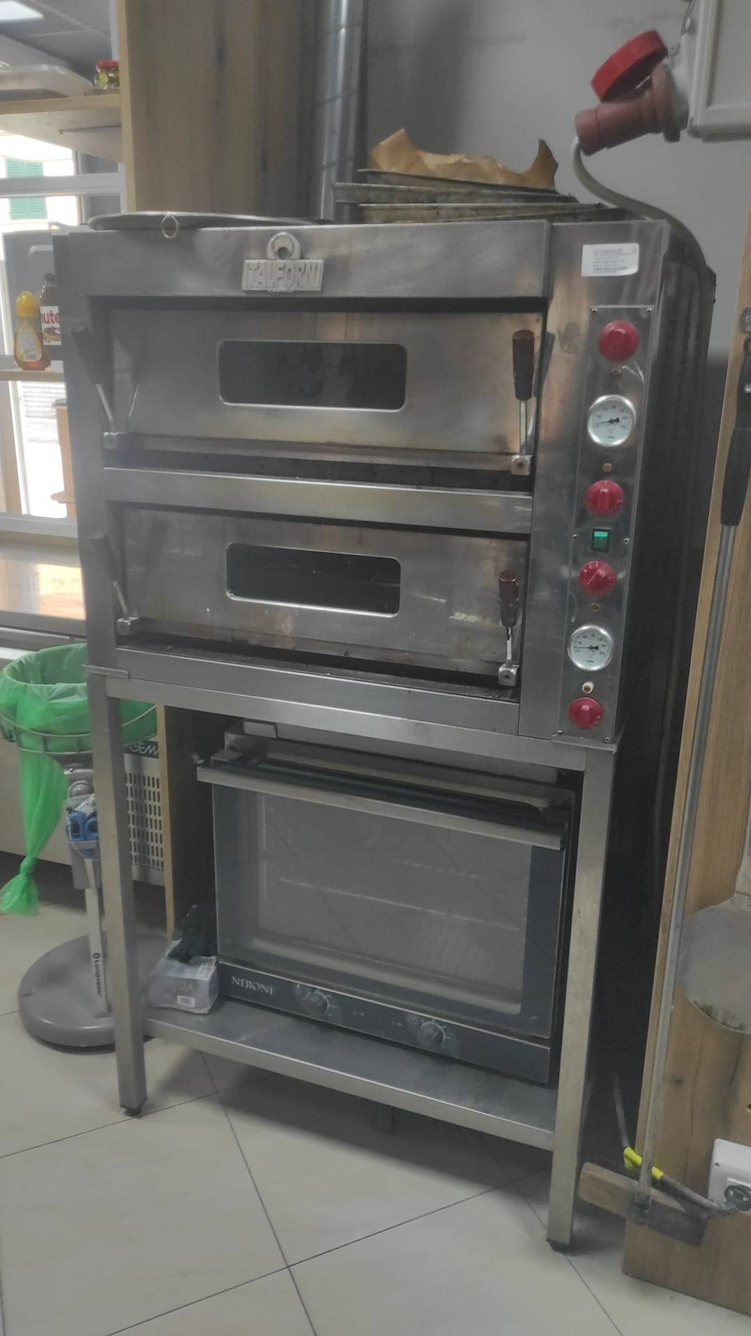 Attivit/licenza in vendita a Pontedera, Centro