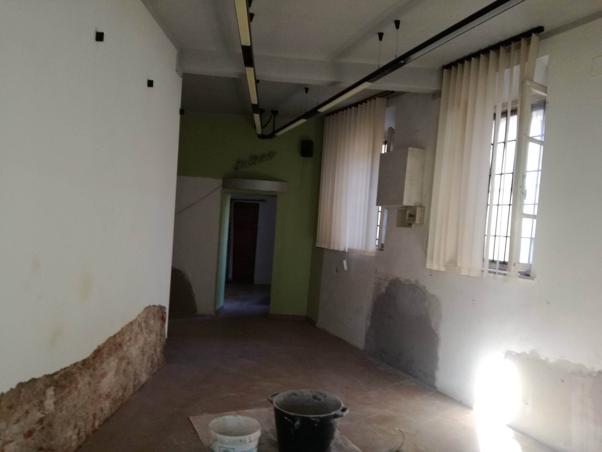 Fondo Commerciale in vendita a Vicopisano, Cucigliana