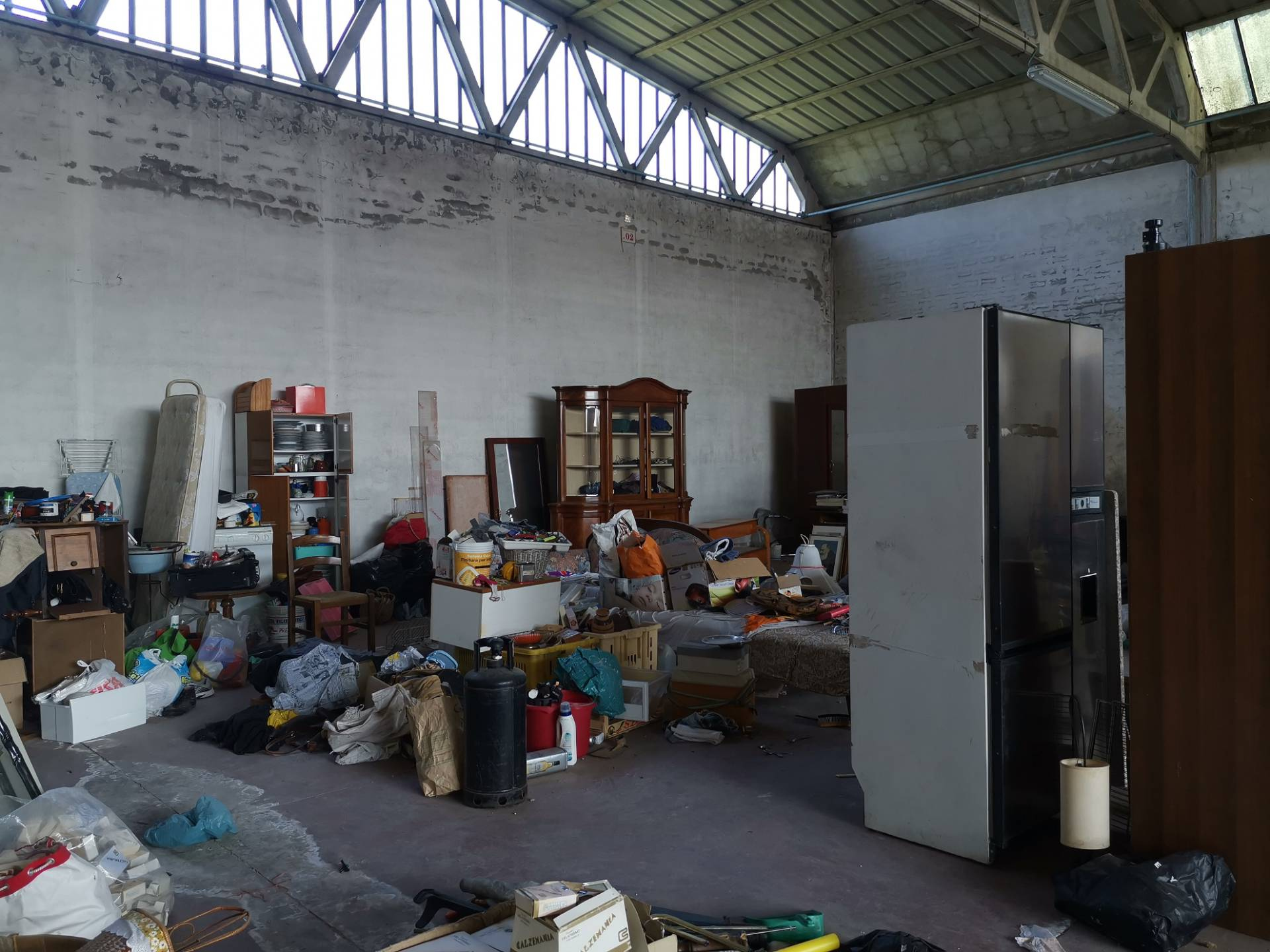 Magazzino in affitto a Calcinaia, Calcinaia