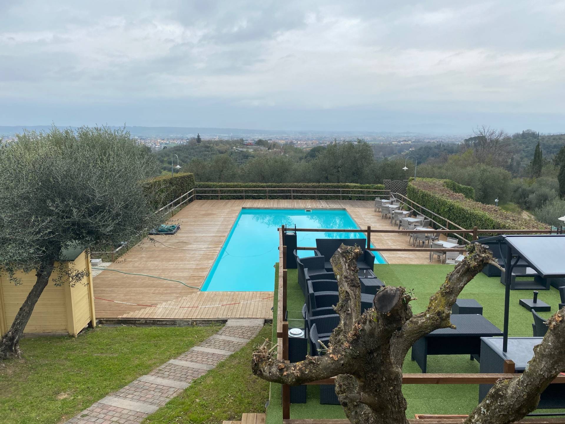 Attivit/licenza in vendita a Montopoli in Val d'Arno