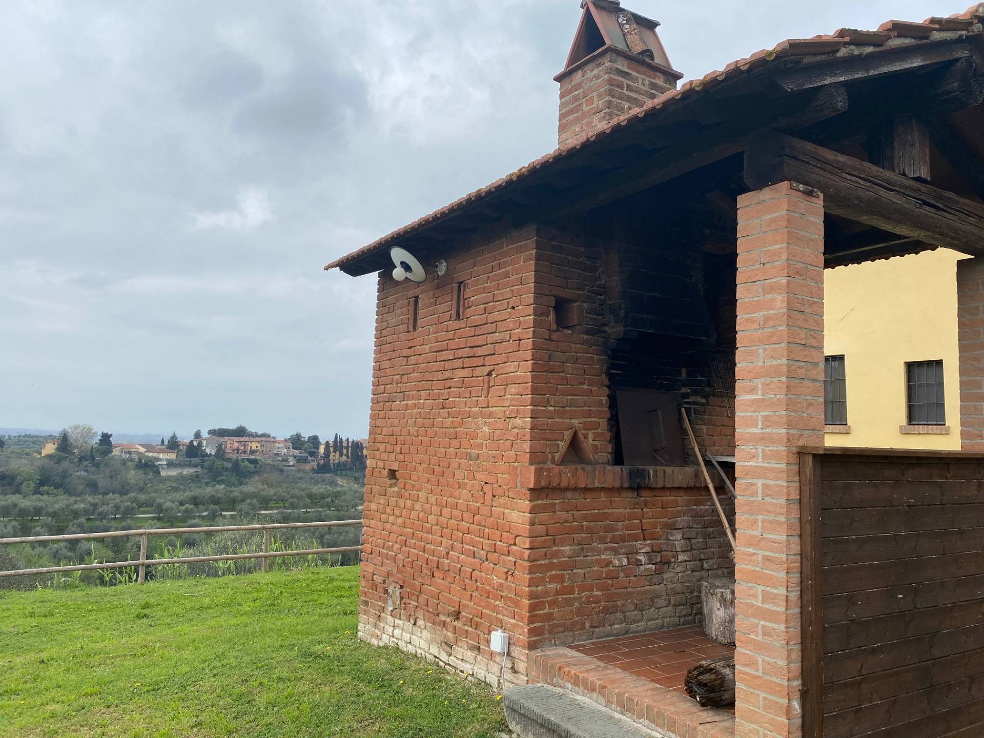 Attivit/licenza in vendita a Montopoli in Val d'Arno