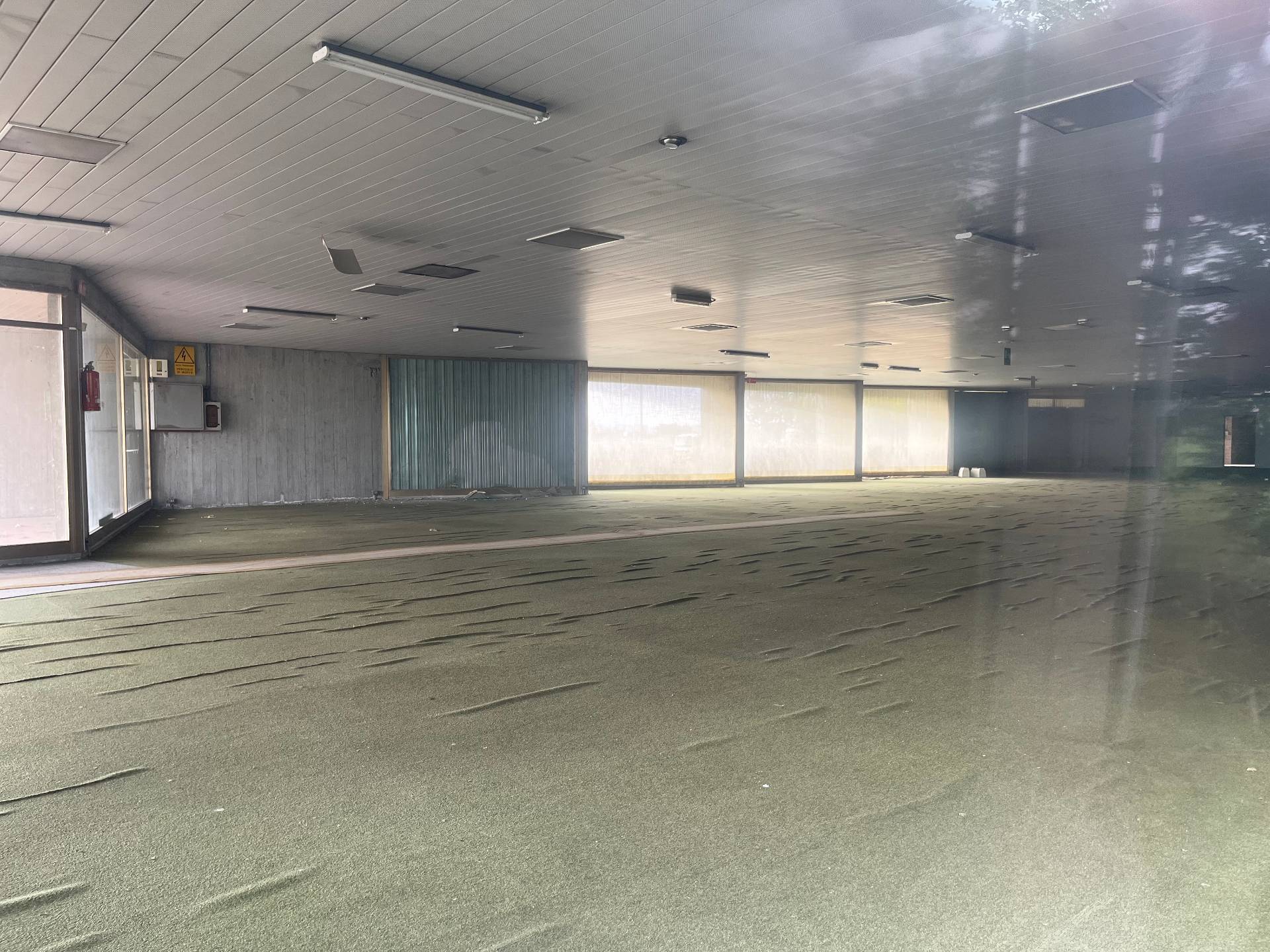 Fondo Commerciale in affitto a Fauglia, Valtriano