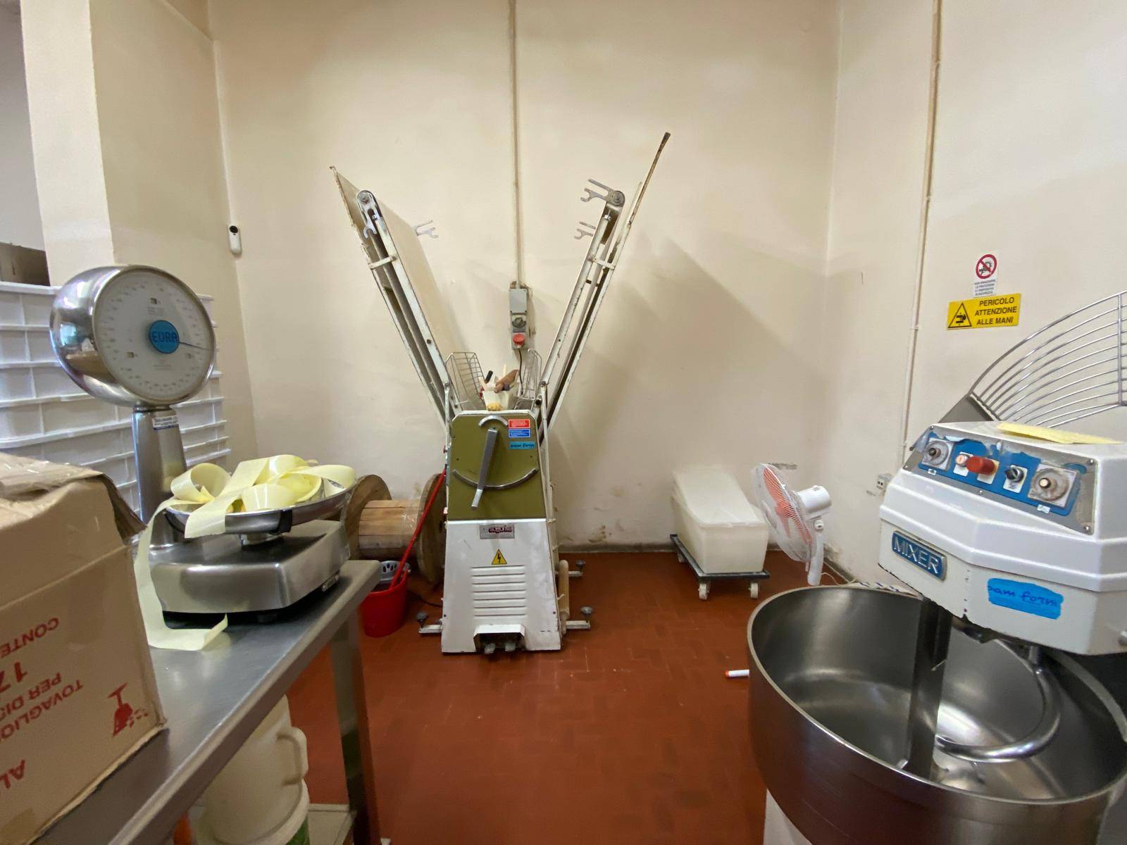 Attivit/licenza in vendita a Pontedera, Centro