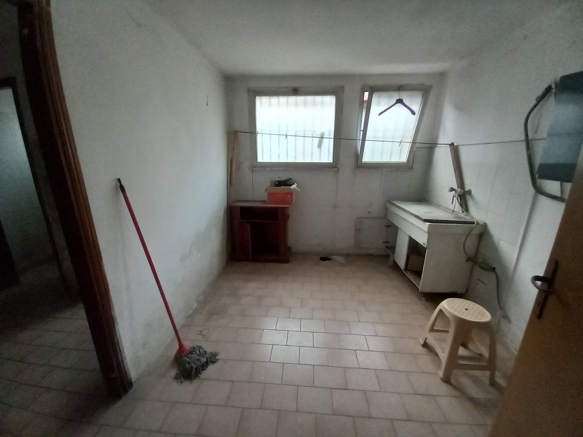 Fondo Artigianale in affitto a Montopoli in Val d'Arno, San Romano