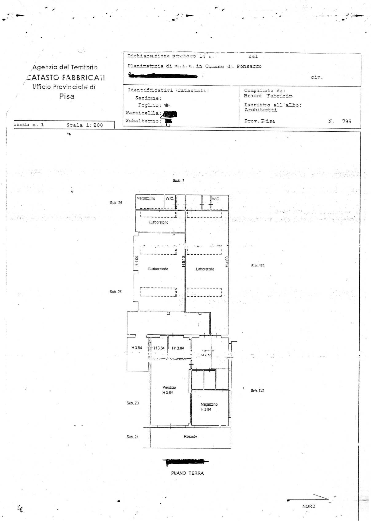 Fondo Commerciale in vendita a Ponsacco, Ponsacco