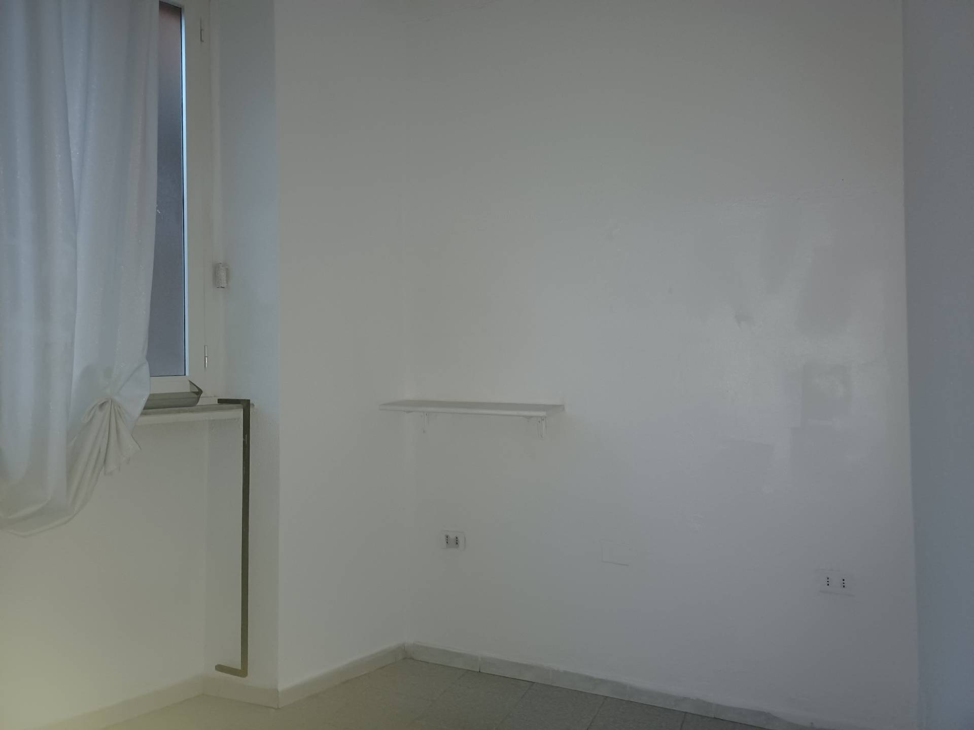 Fondo Commerciale in affitto a Bientina, Bientina