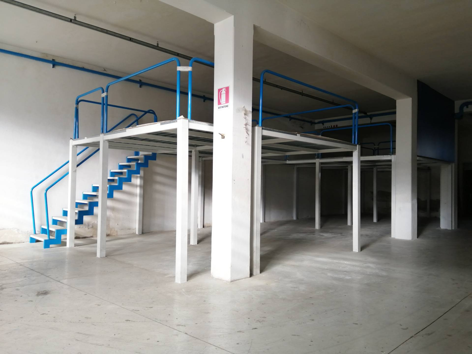 Capannone in affitto a Ponsacco, Ponsacco